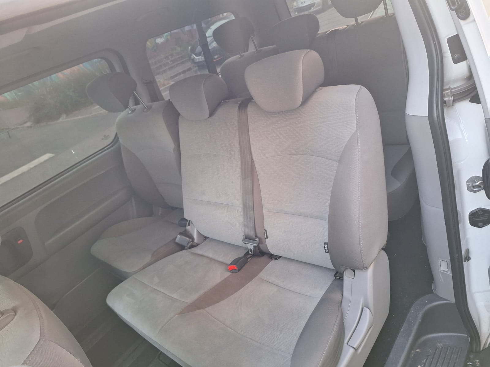 Hyundai H-1 Van MINIBUS avec Attelage