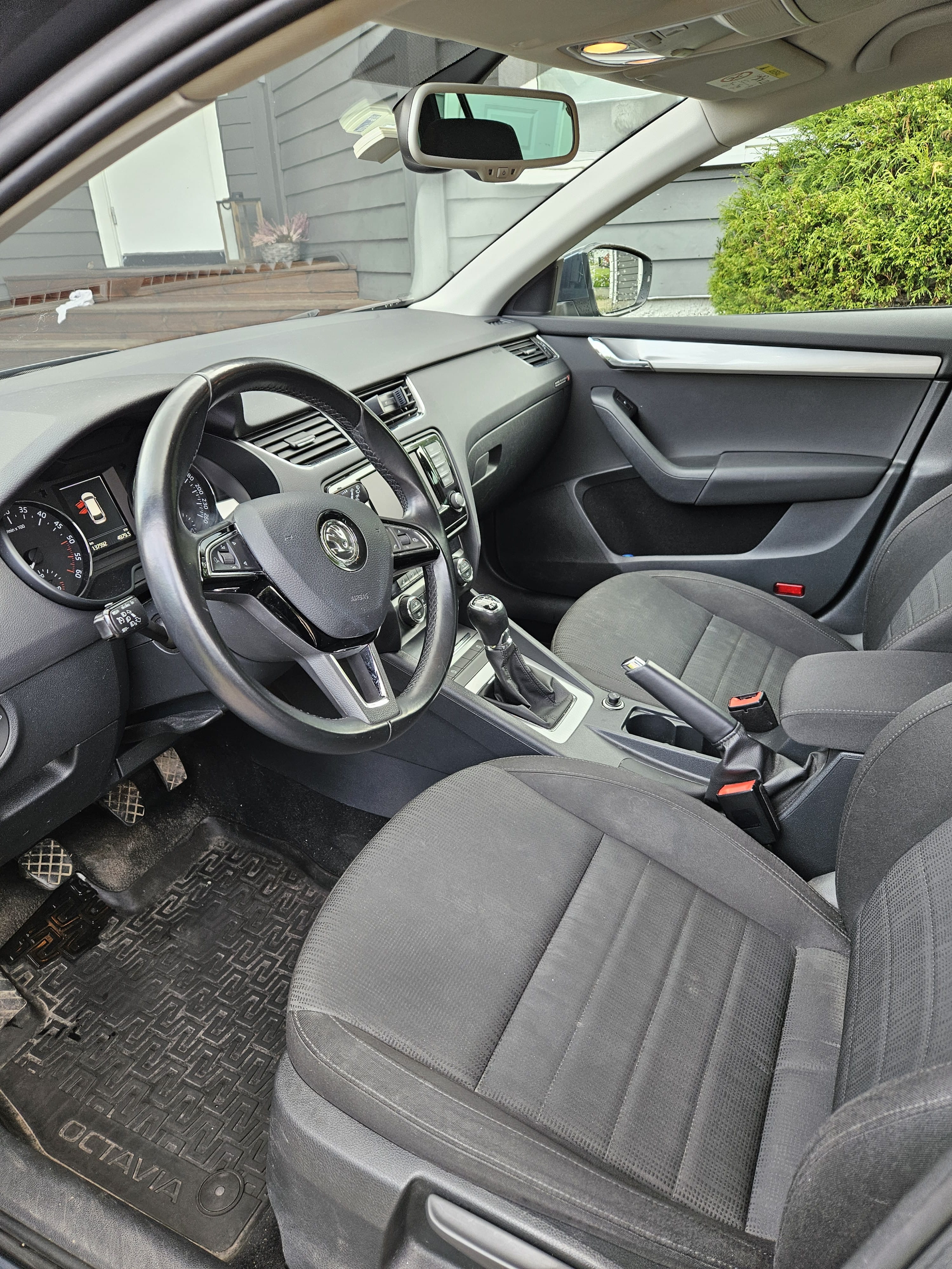 Skoda Octavia Combi med Lydinngang
