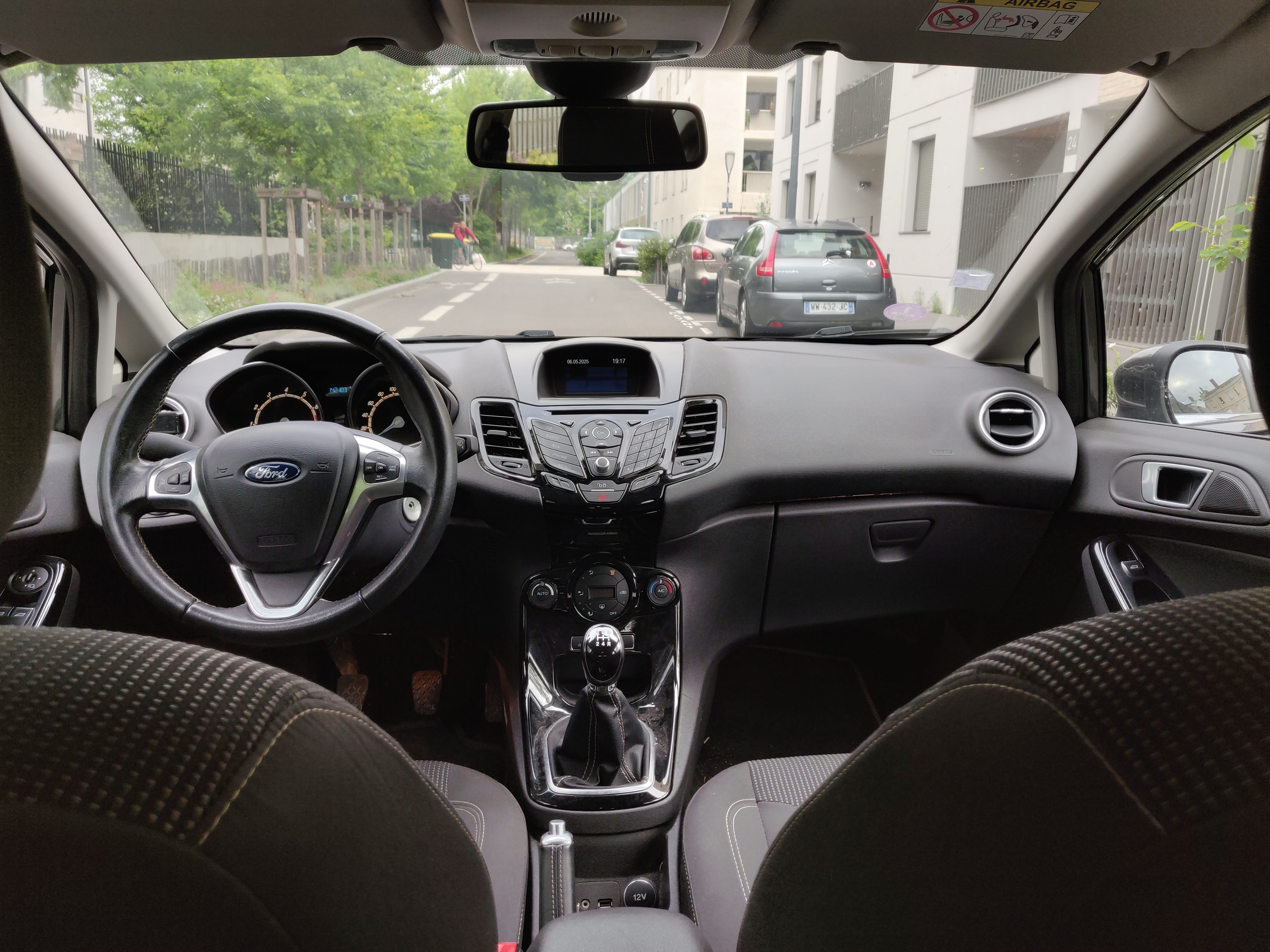 Ford Fiesta Titanium avec Chaines