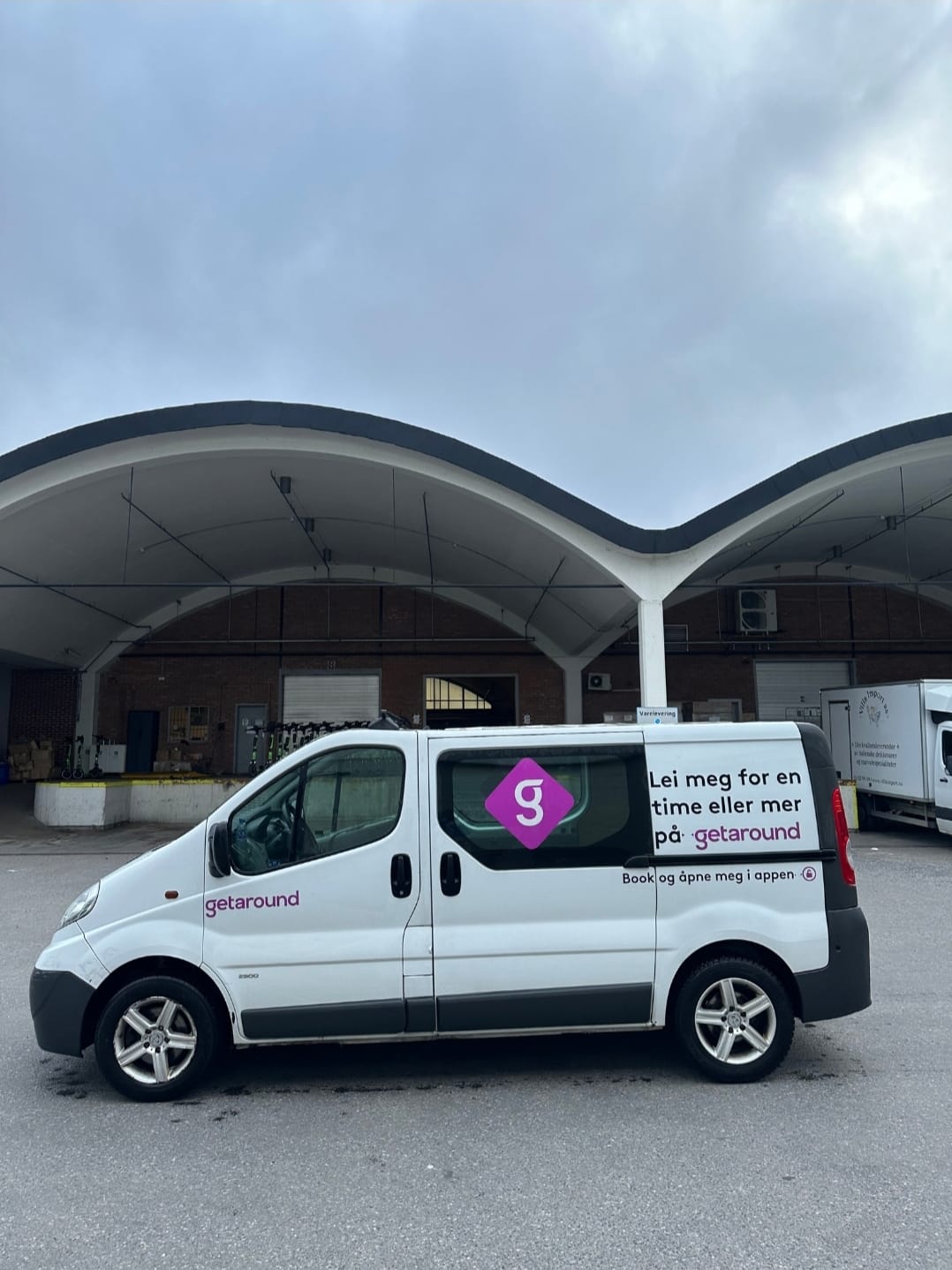 Opel Vivaro med Lydinngang