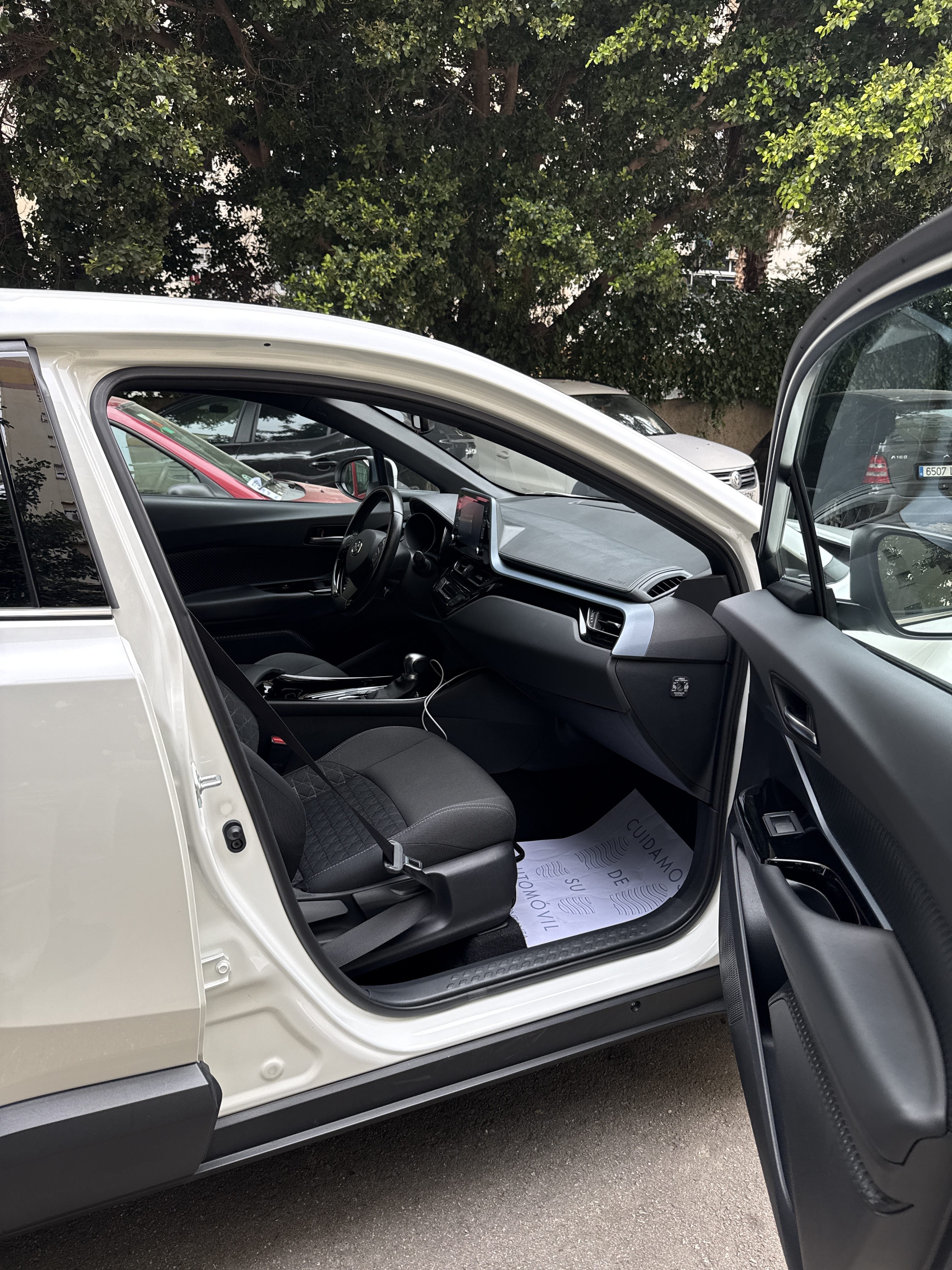 Toyota C-HR Hybrid 1.8 advance avec Audio Bluetooth