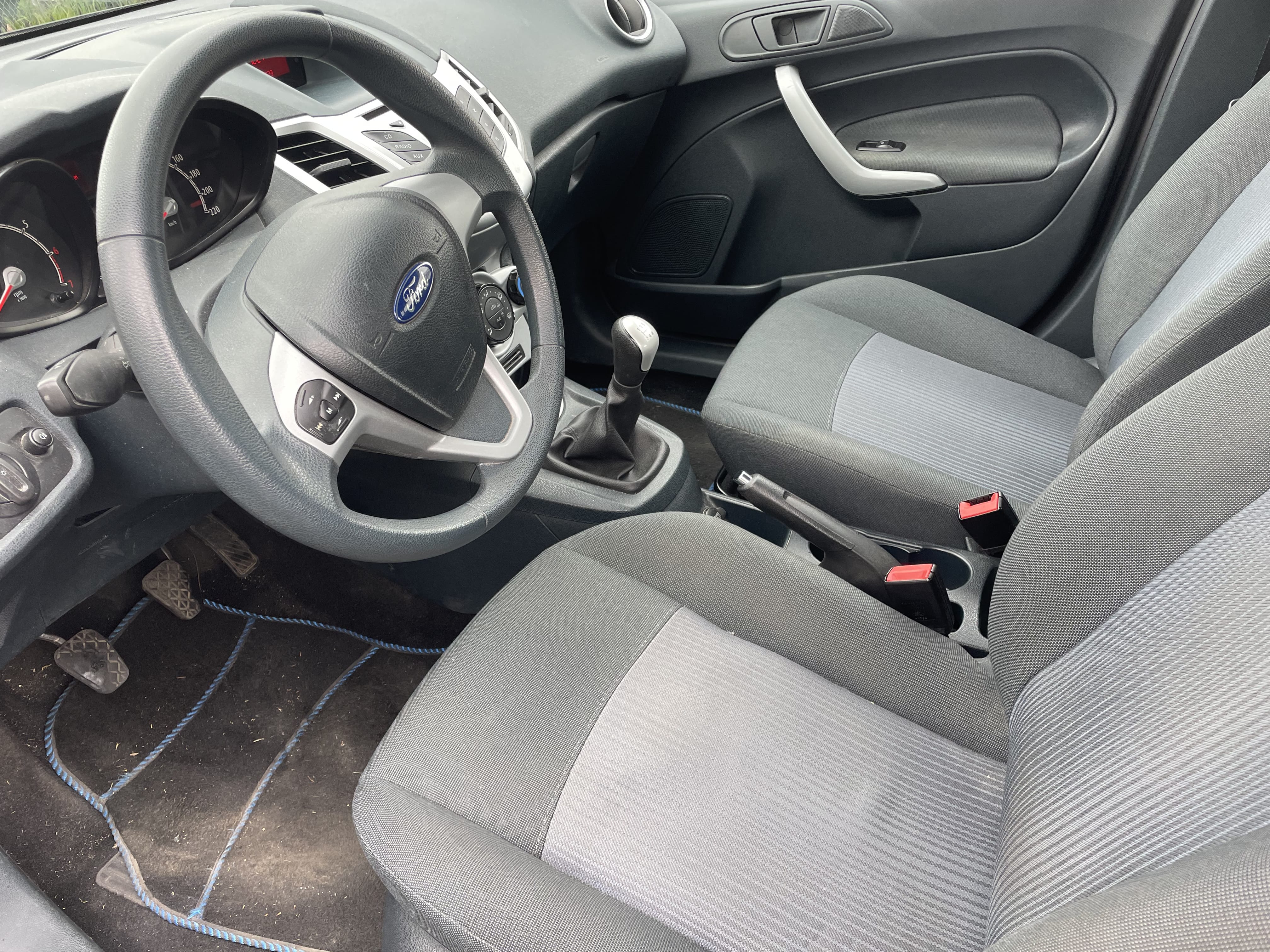 Ford Fiesta 1.2i avec Audio Bluetooth