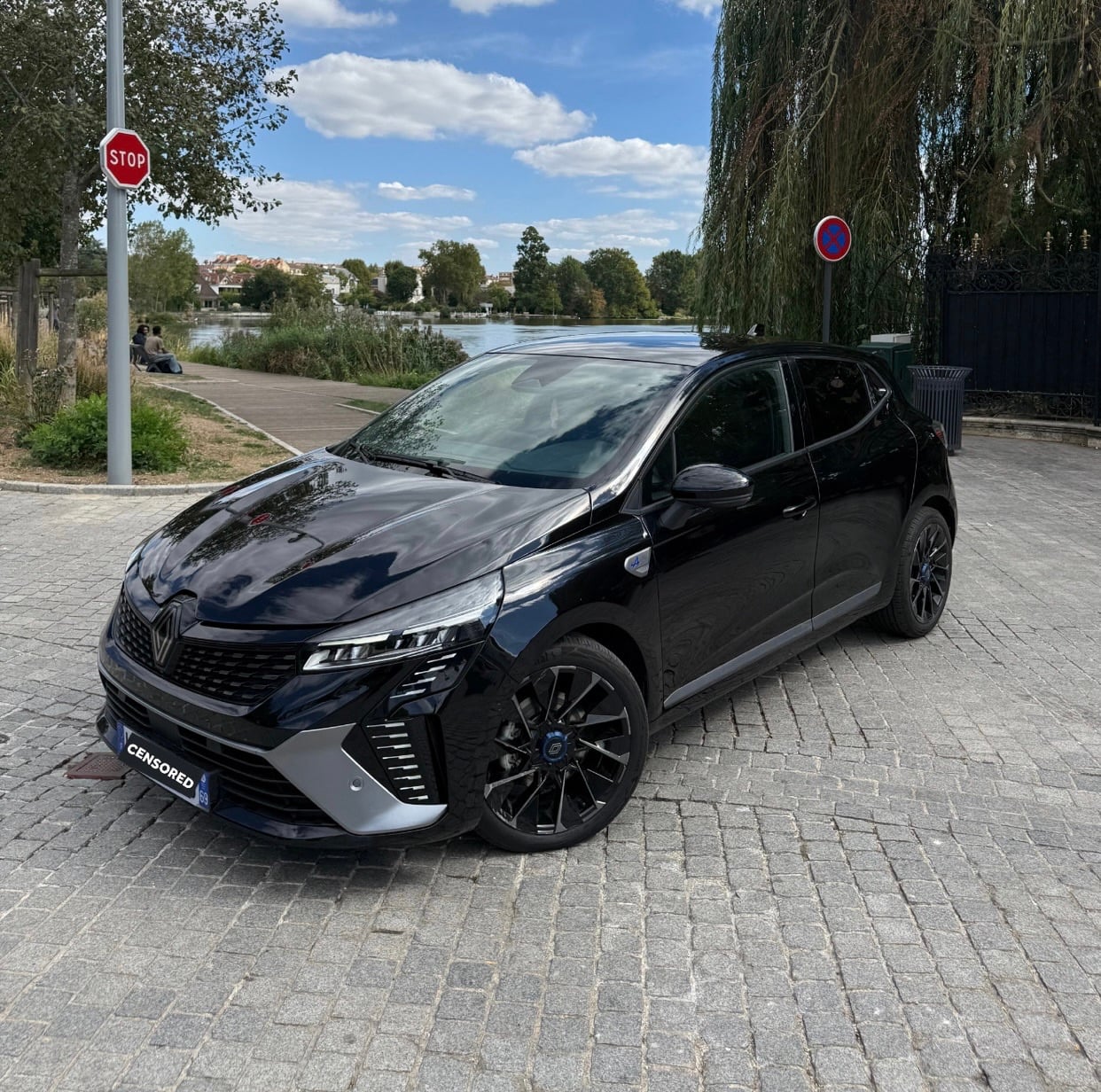 Renault Clio E-tech, 2025, Essence 95 / Électrique (hybride), automatique