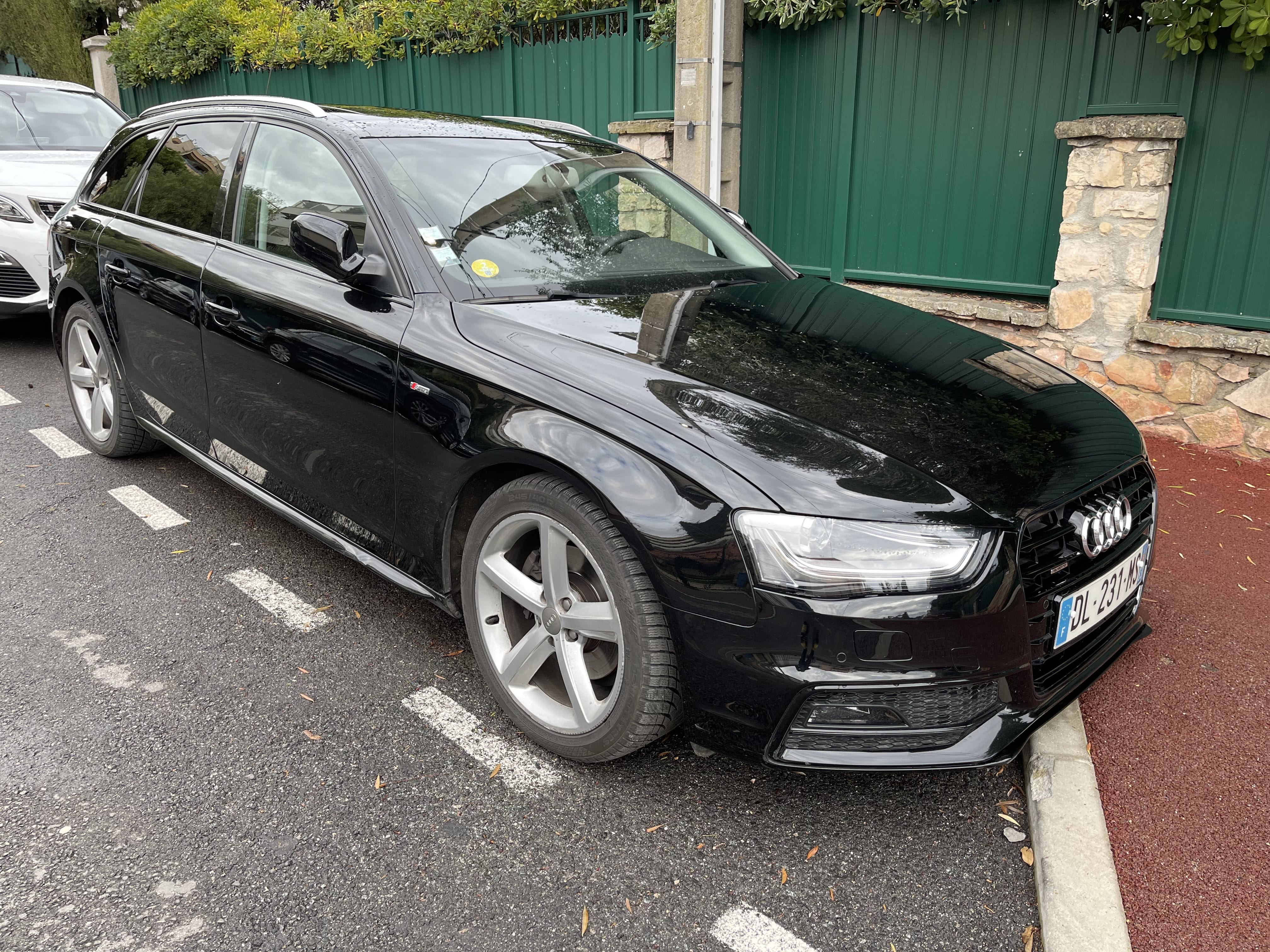 Audi A4 Avant Quattro 2.0 TDI 190ch Sline avec Climatisation