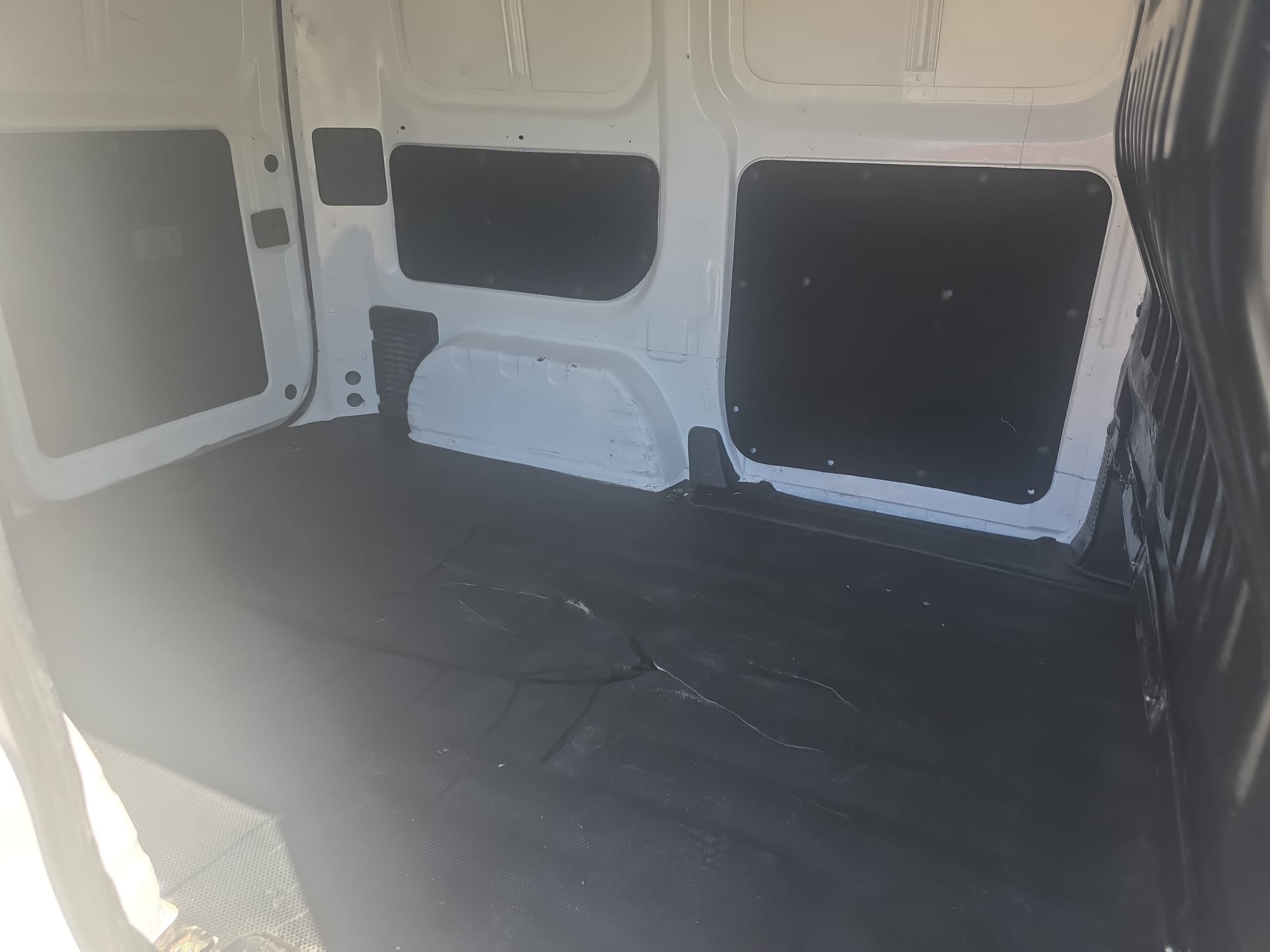 Nissan NV200 Combi avec Android Auto