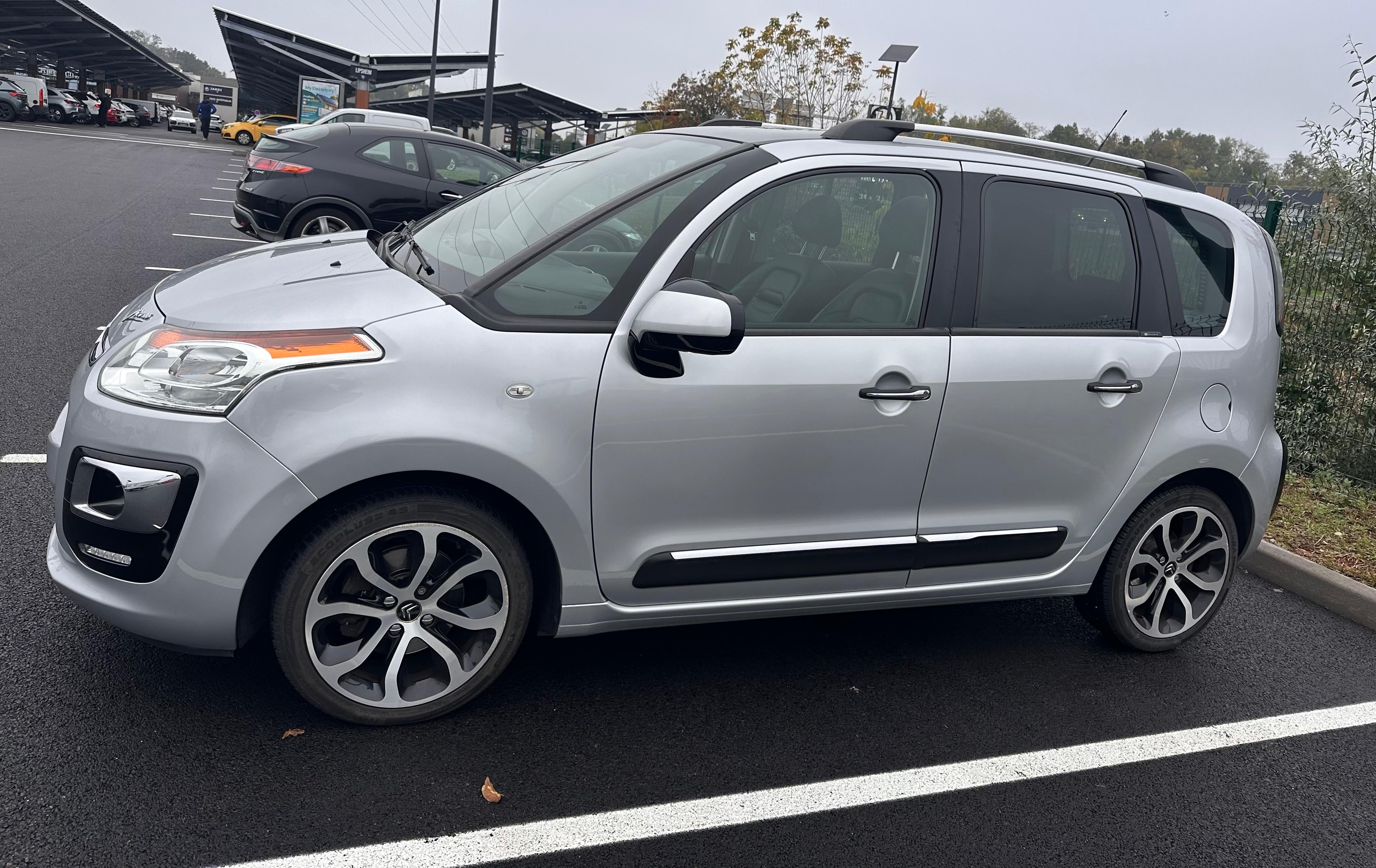 Citroen C3 Picasso 1.6 VTI Exclusive, 2013, Essence 95