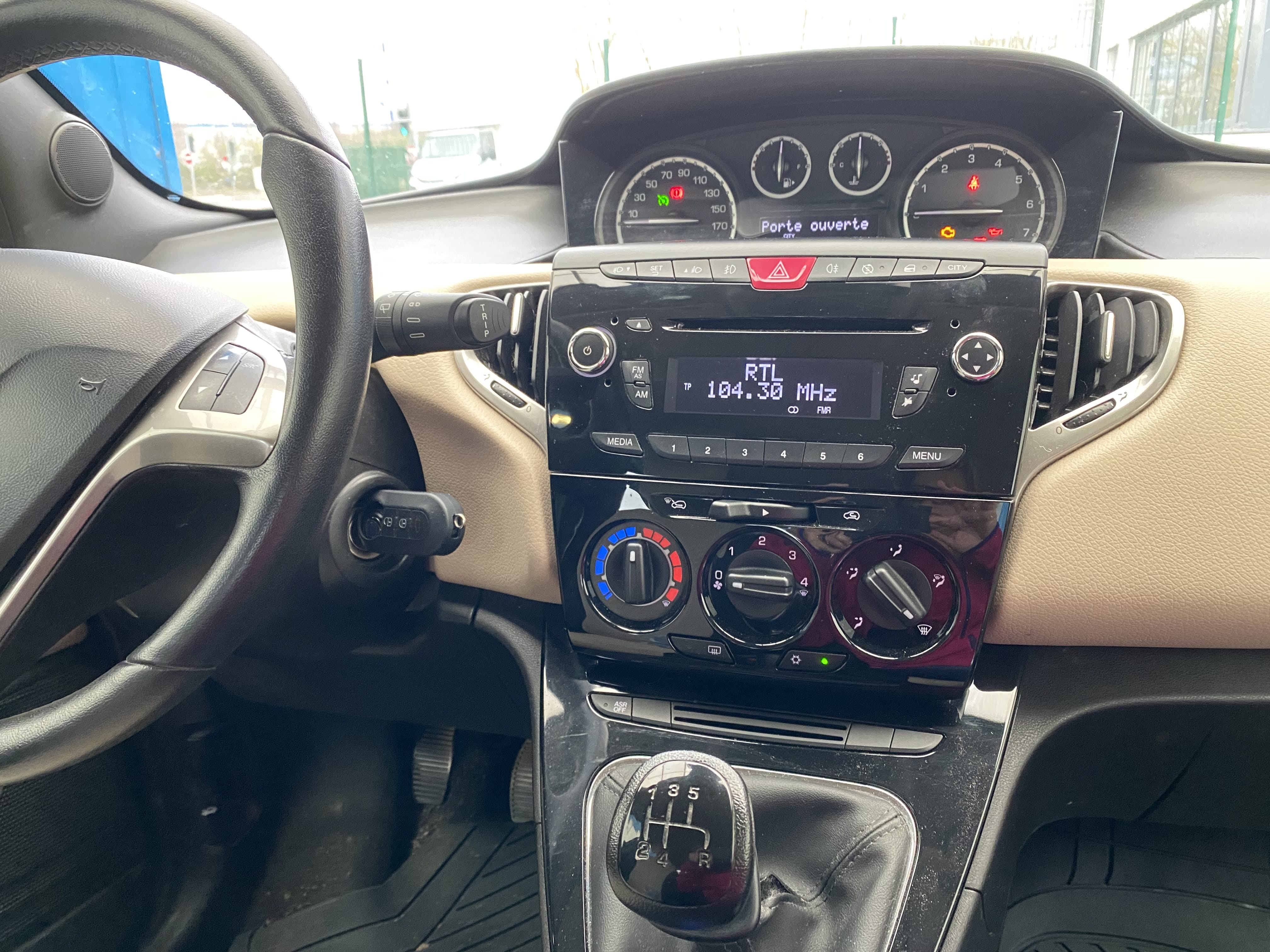 Lancia Ypsilon avec Audio Bluetooth