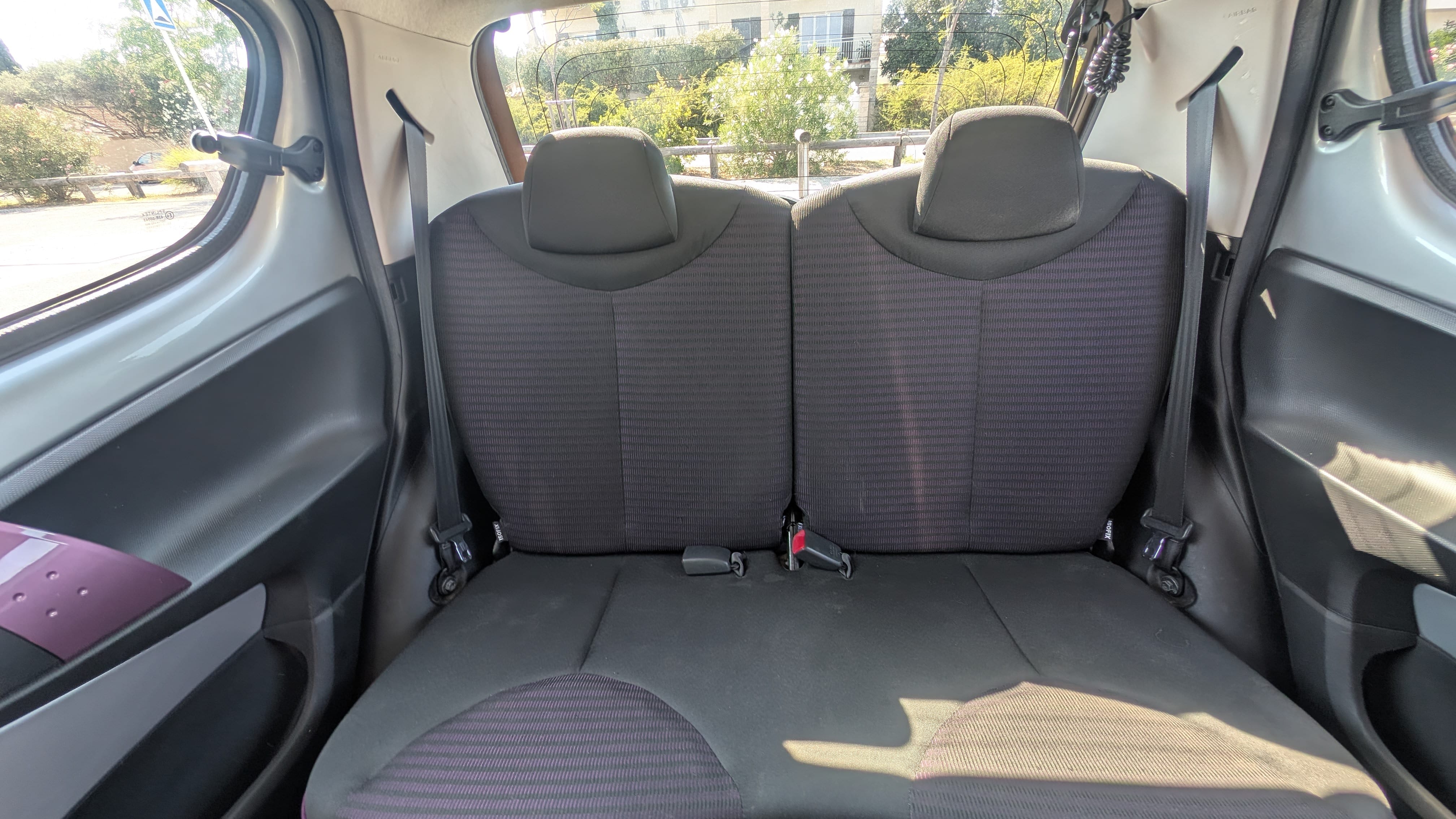 Peugeot 107 avec Autoradio