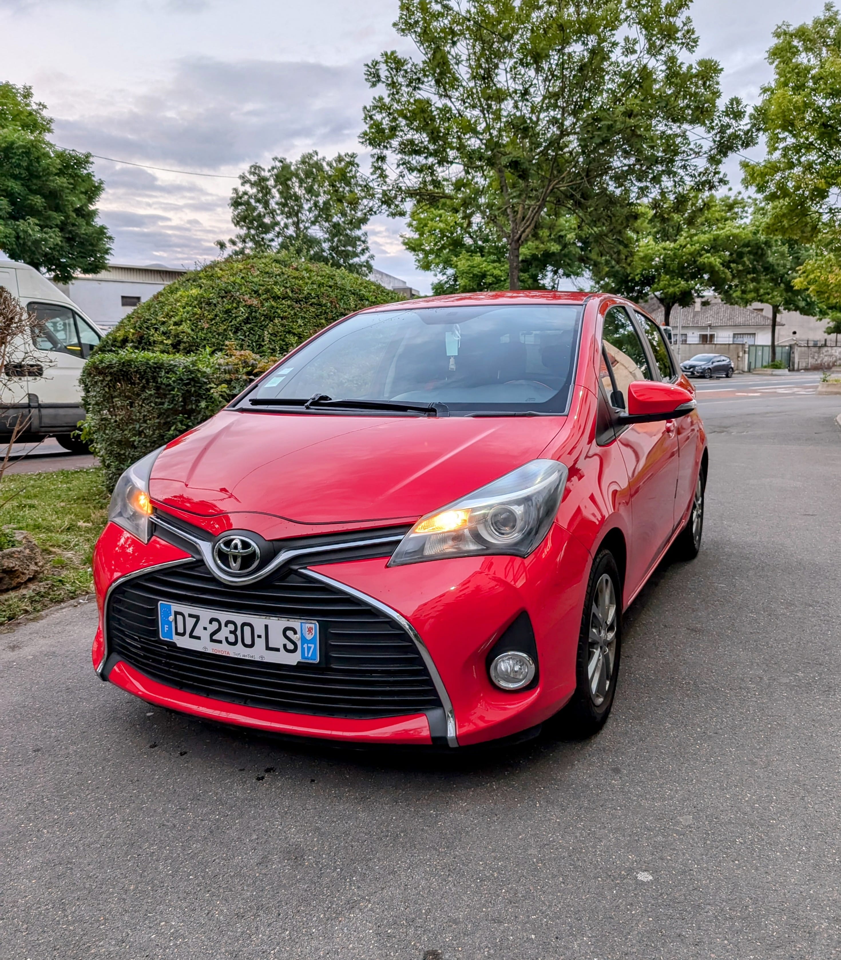 Toyota Yaris Ultimate, 2016, Essence 98