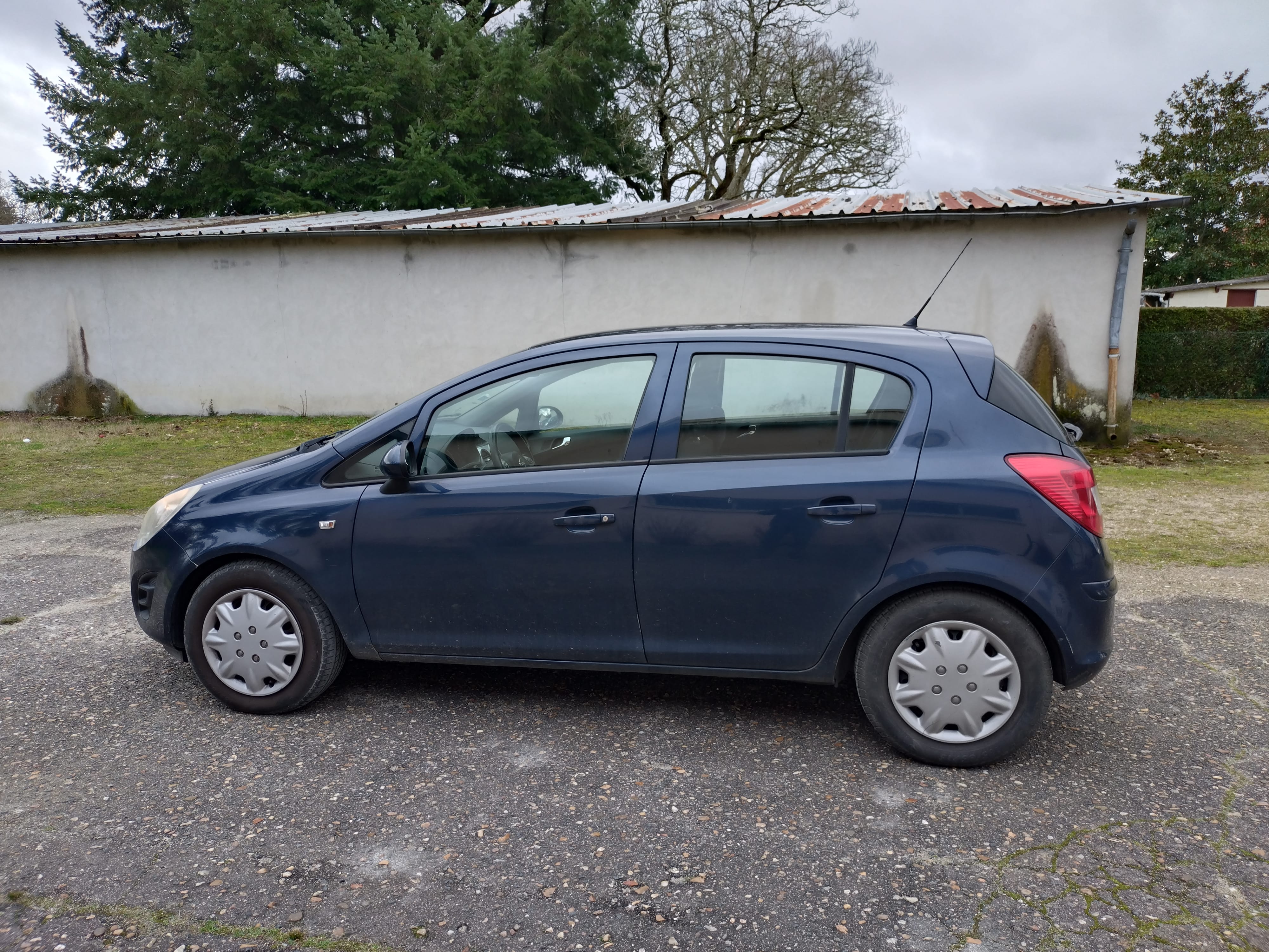 Opel Corsa avec Climatisation