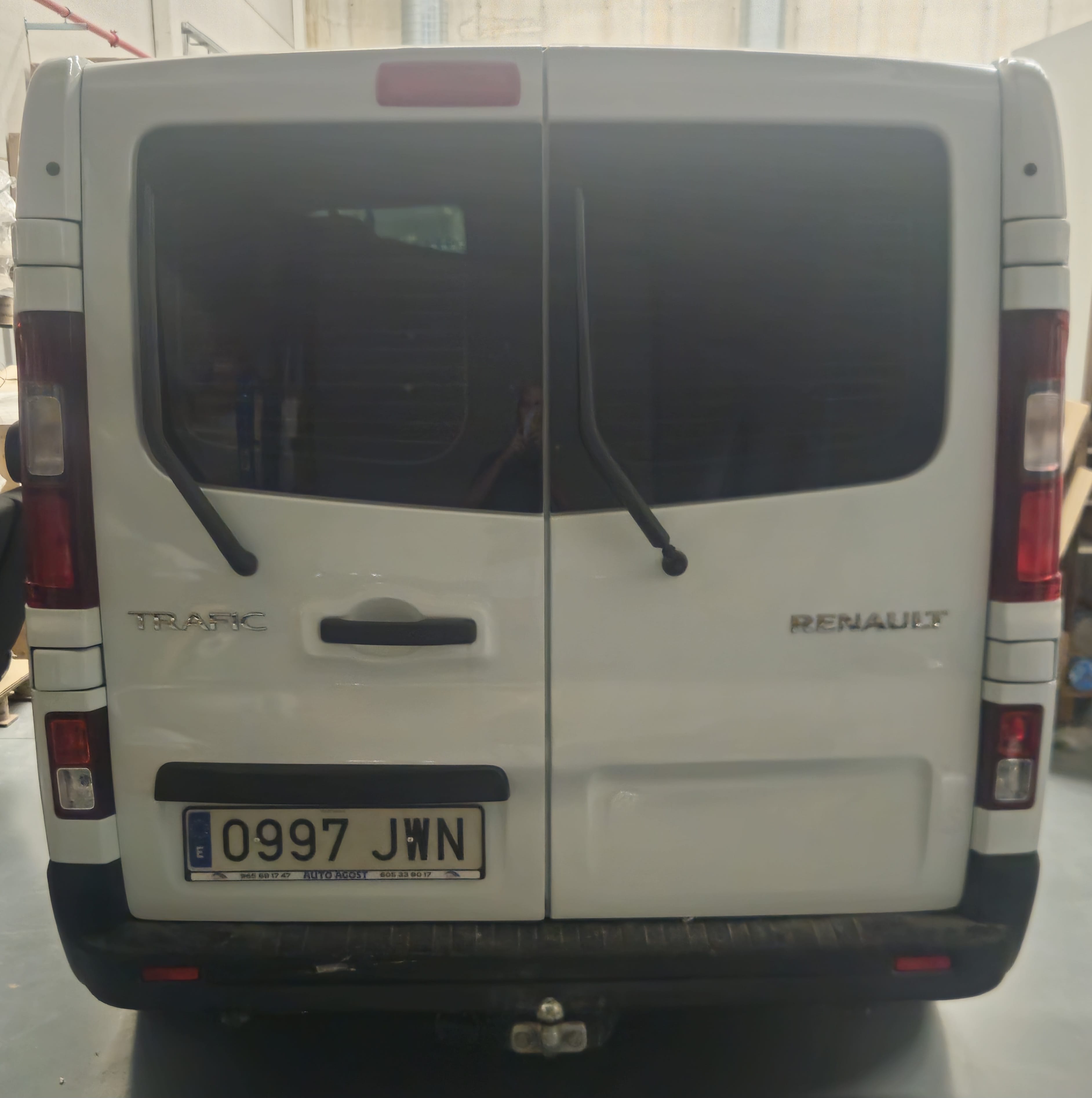Renault Trafic Passenger with Audio / iPod input