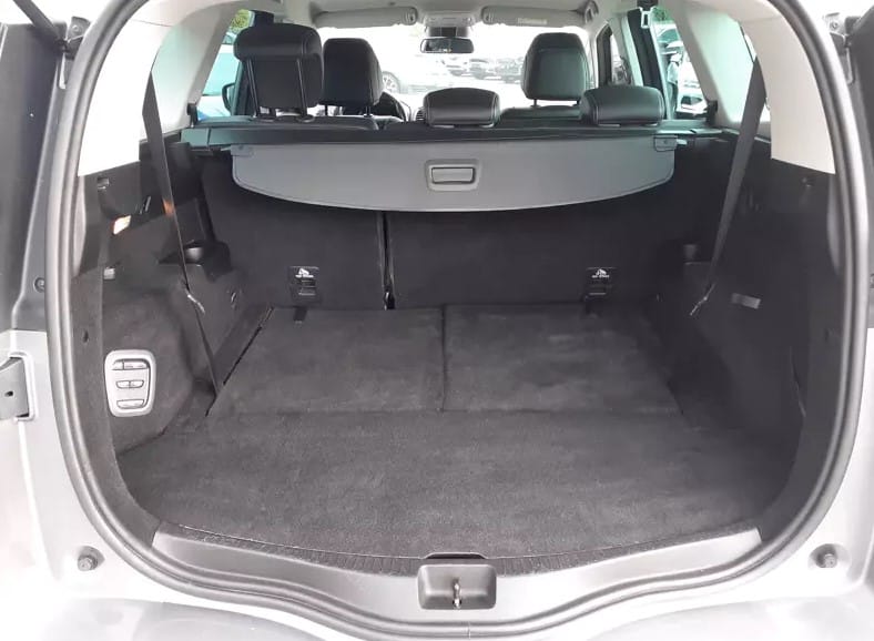 Renault Grand Scenic 7 places avec Apple CarPlay