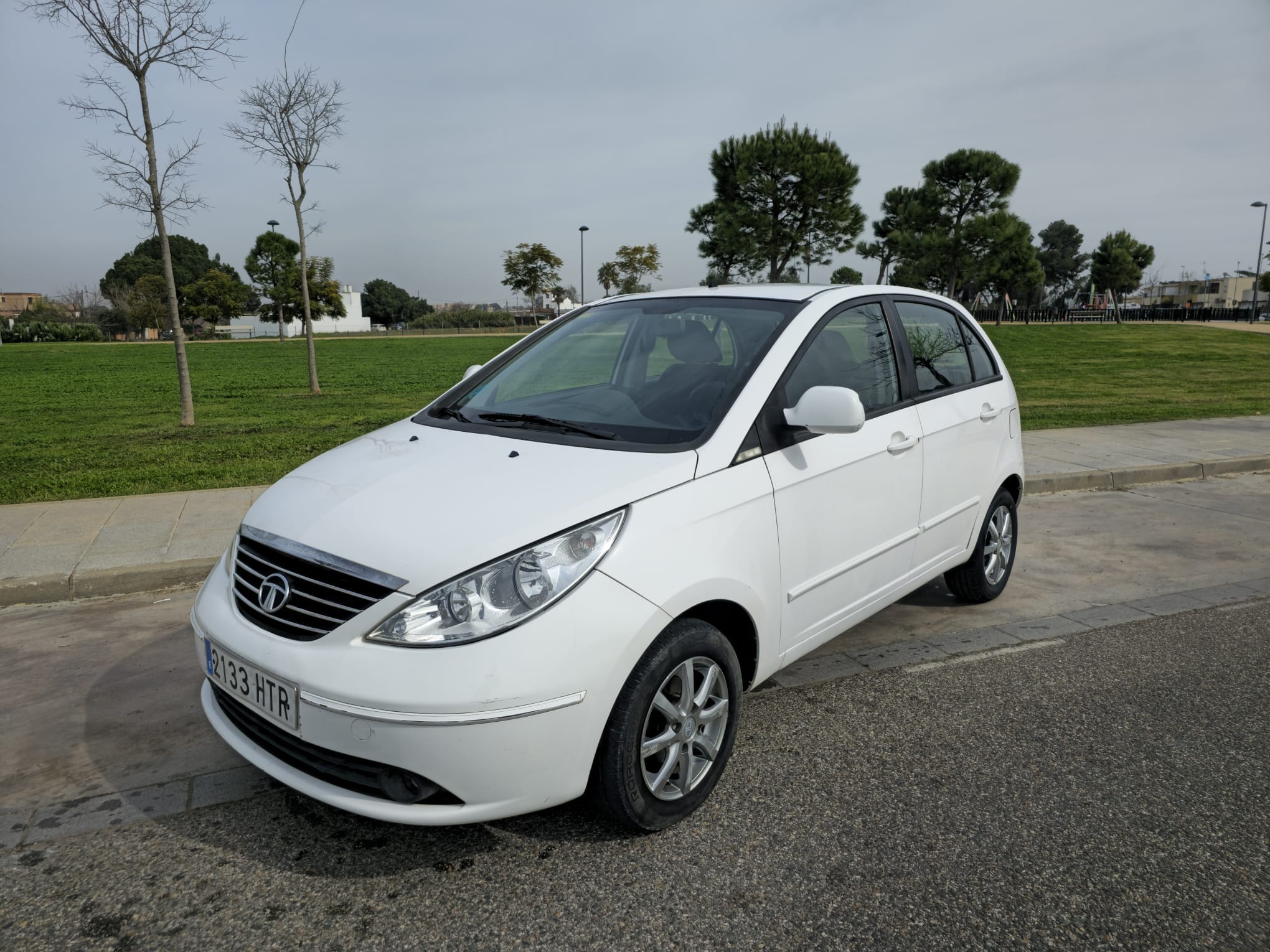 Tata Motors Indica, 2013, Gasolina 95