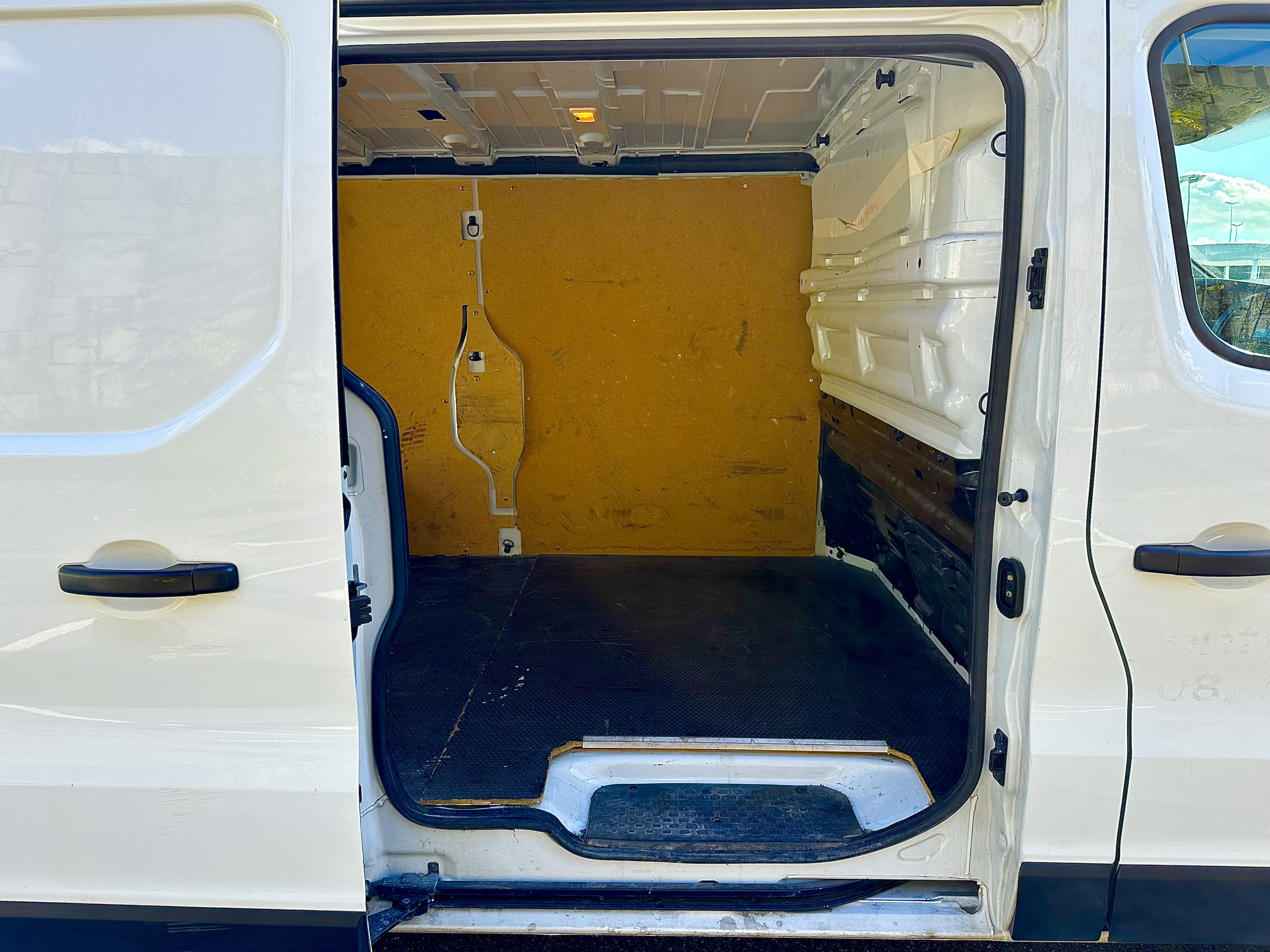 Renault Trafic L2H1 Grand Confort avec Entrée audio / iPod