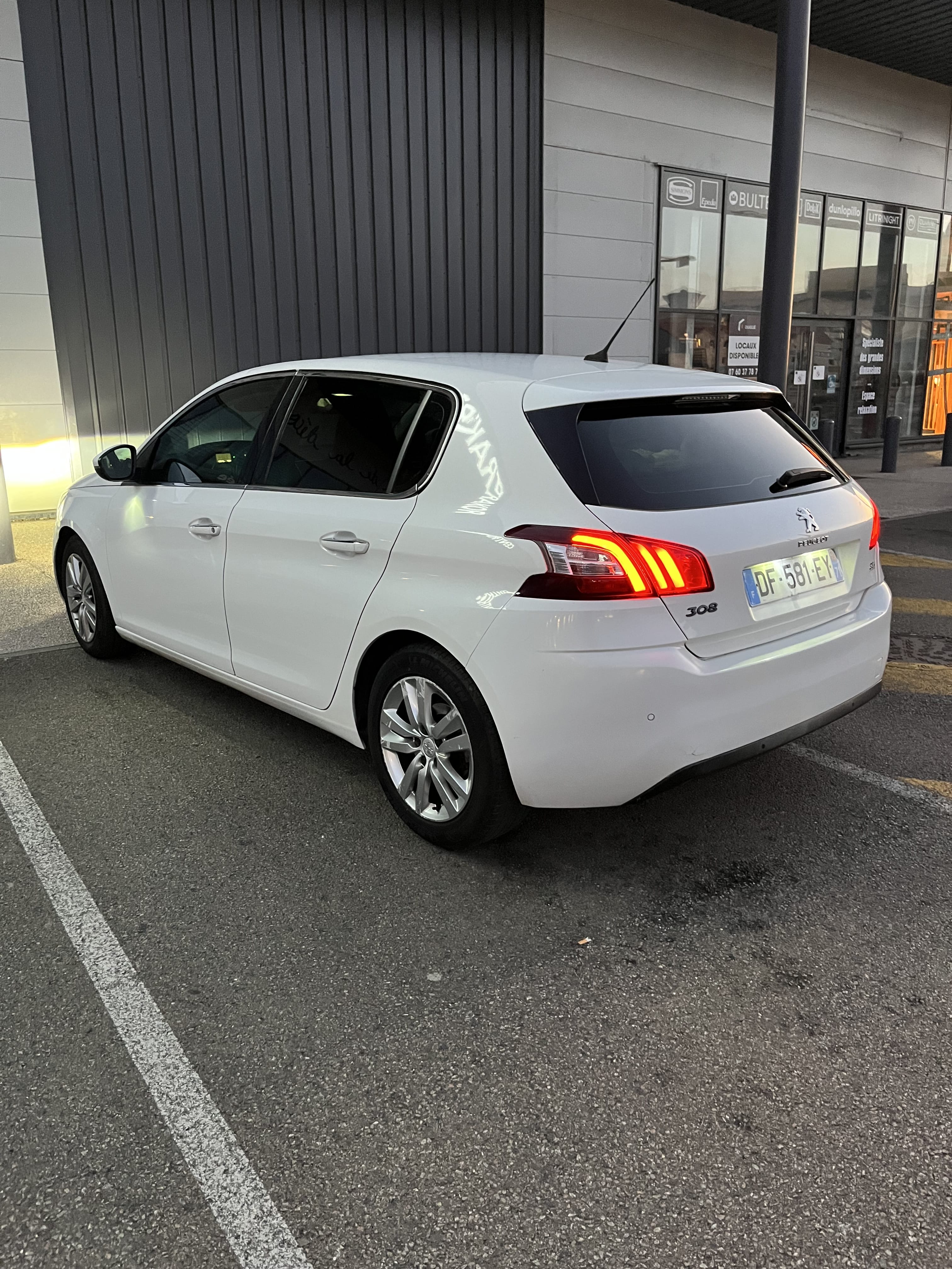 Peugeot 308 avec Régulateur de vitesse