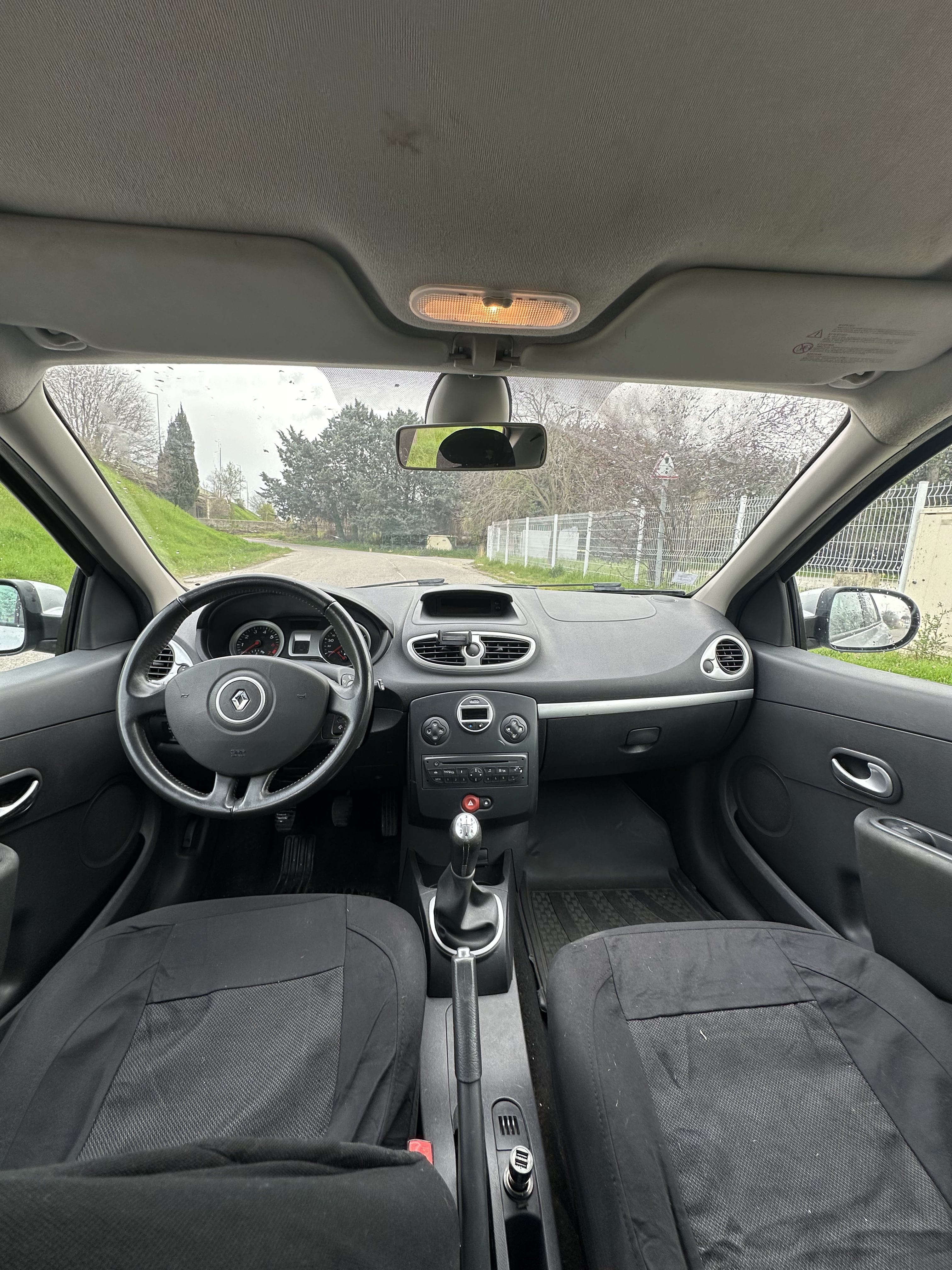 Renault Clio 1.2 75ch Éthanol E85