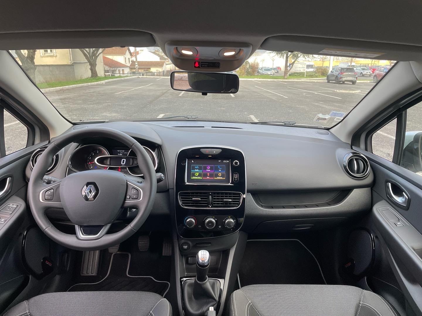 Renault Clio avec GPS