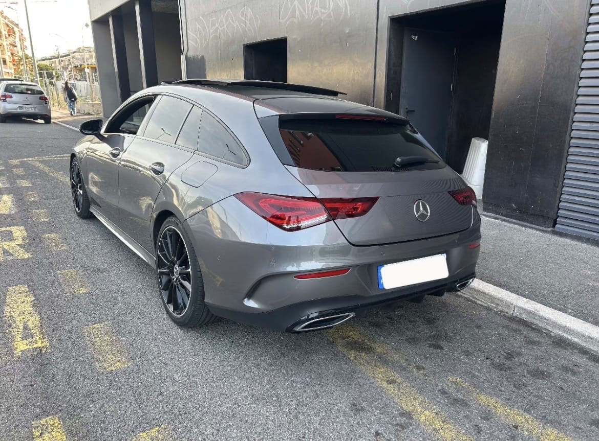 Mercedes-Benz CLA 180 Shooting Break AMG Line avec Climatisation