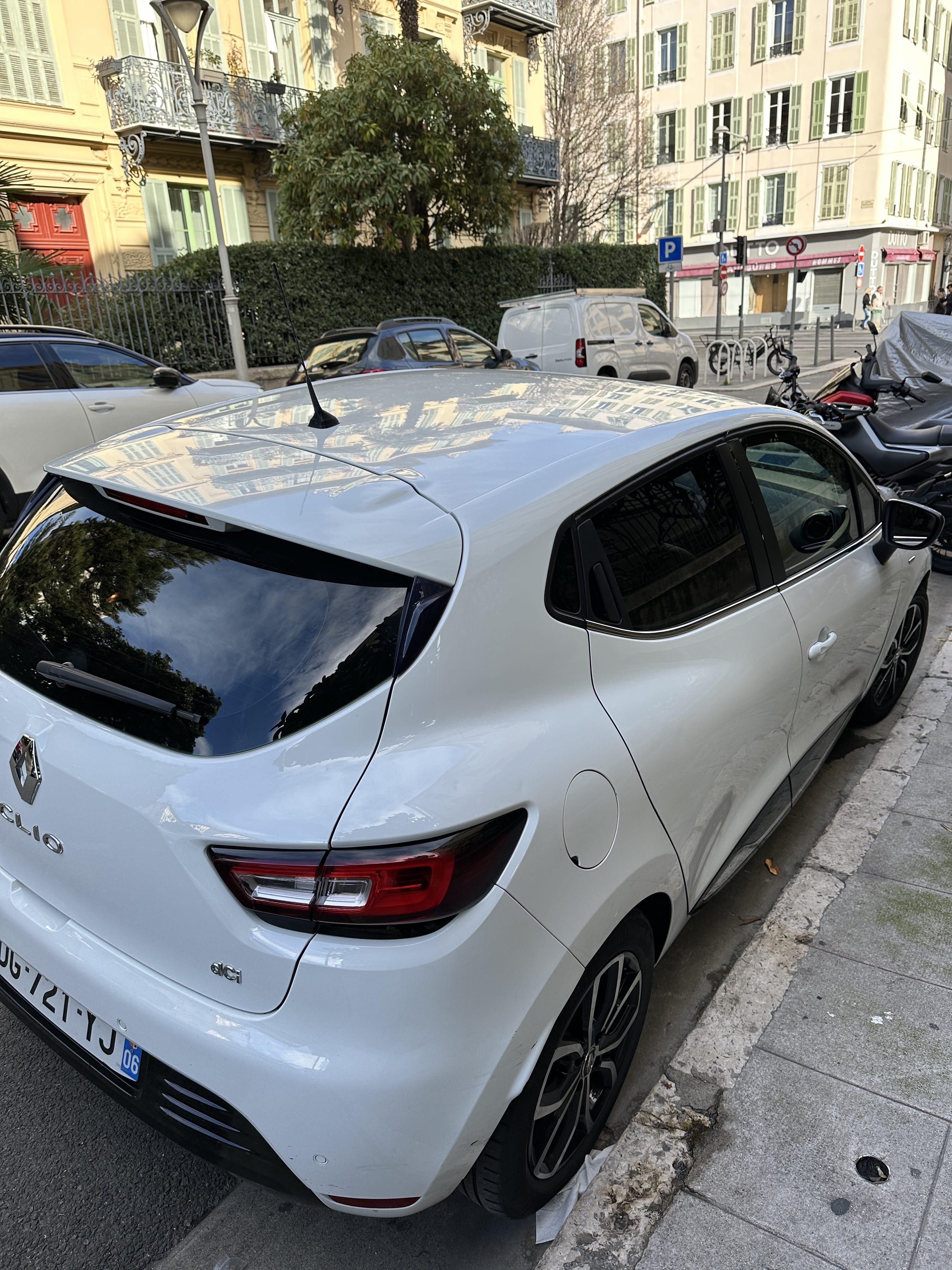 Renault Clio avec GPS