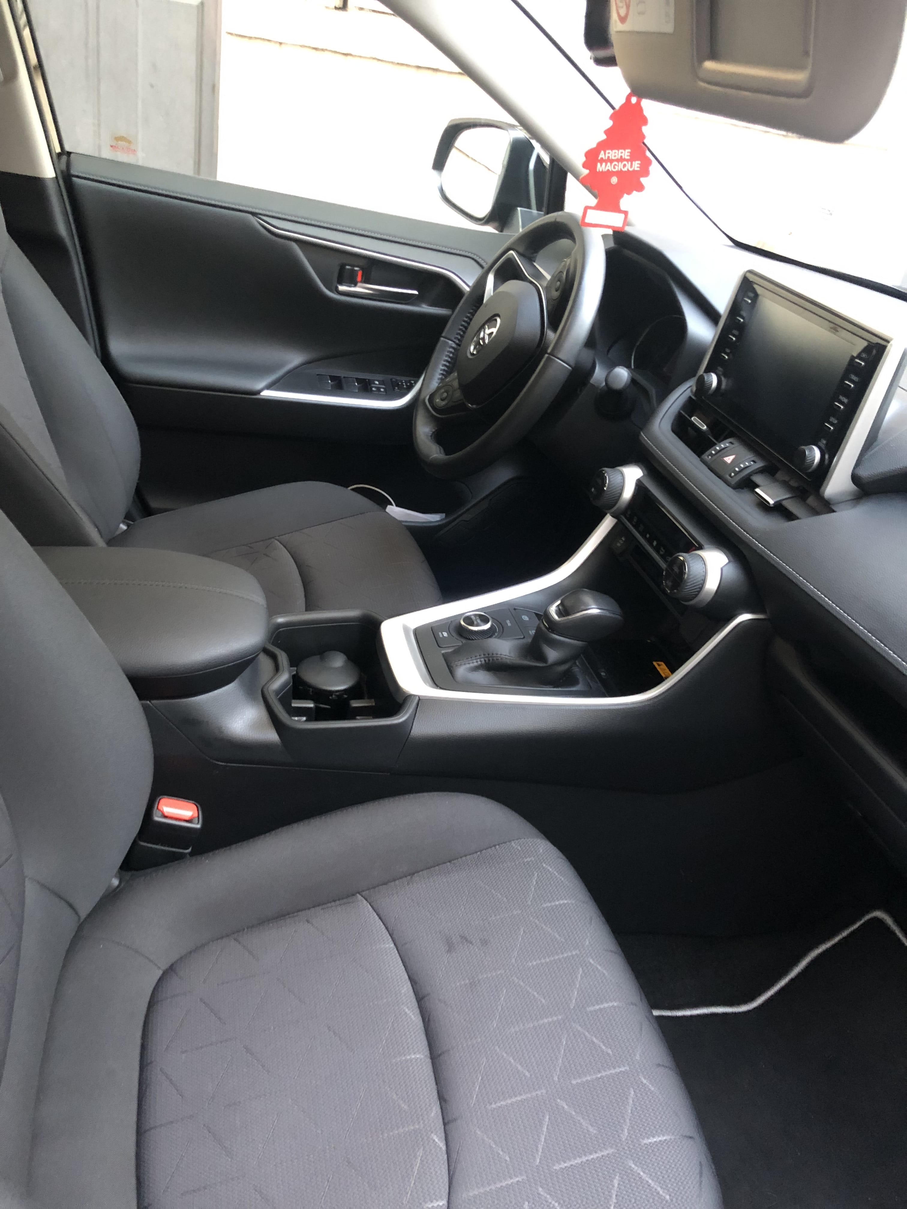 Toyota RAV 4 Hybride avec Régulateur de vitesse