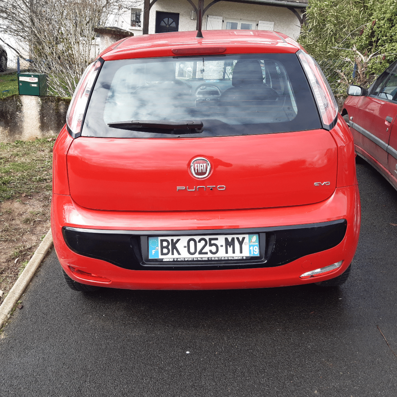 Fiat Punto 1.2  Evo  4cv avec Audio Bluetooth