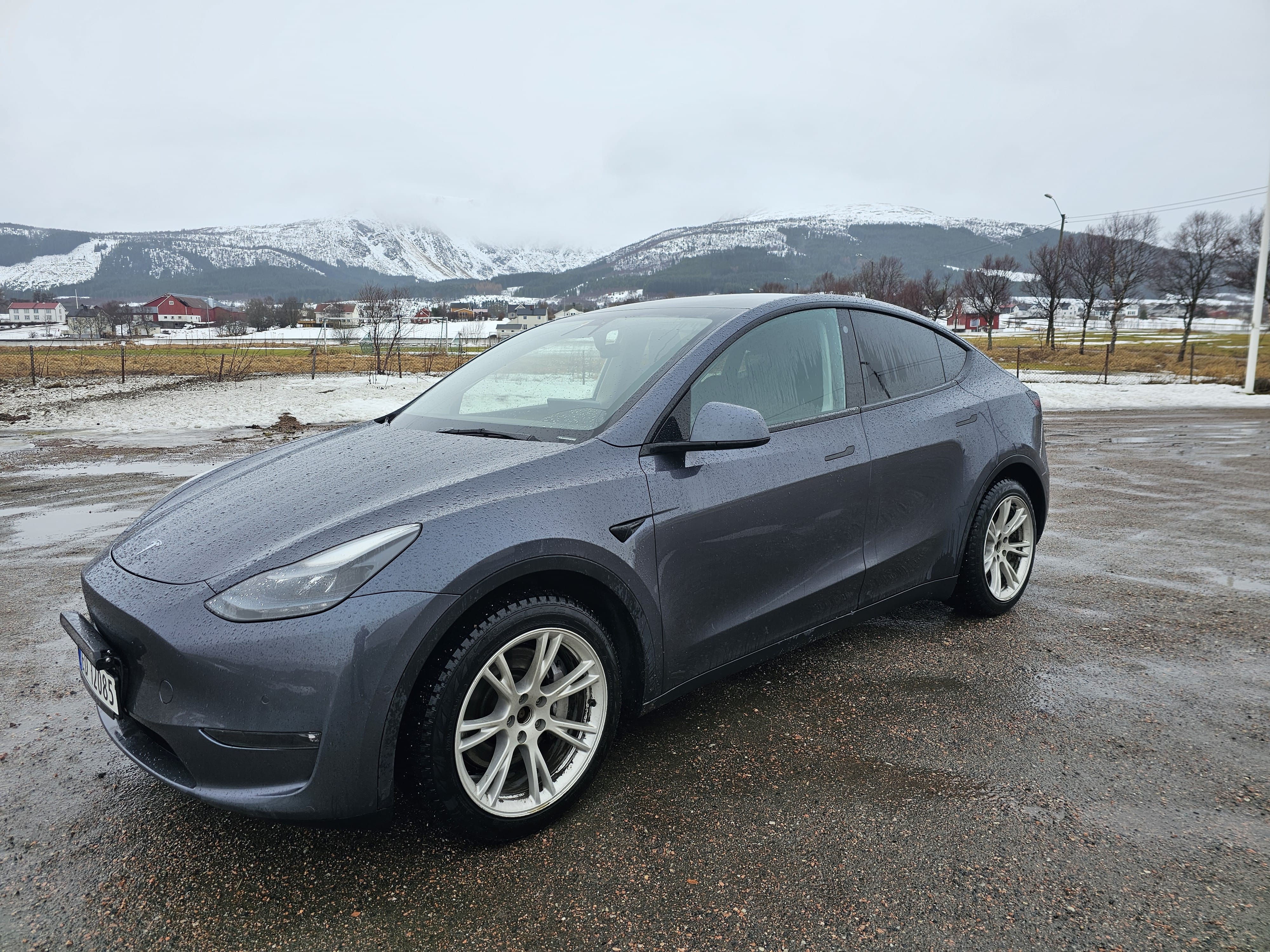 Tesla Model Y Long Range med Aircondition