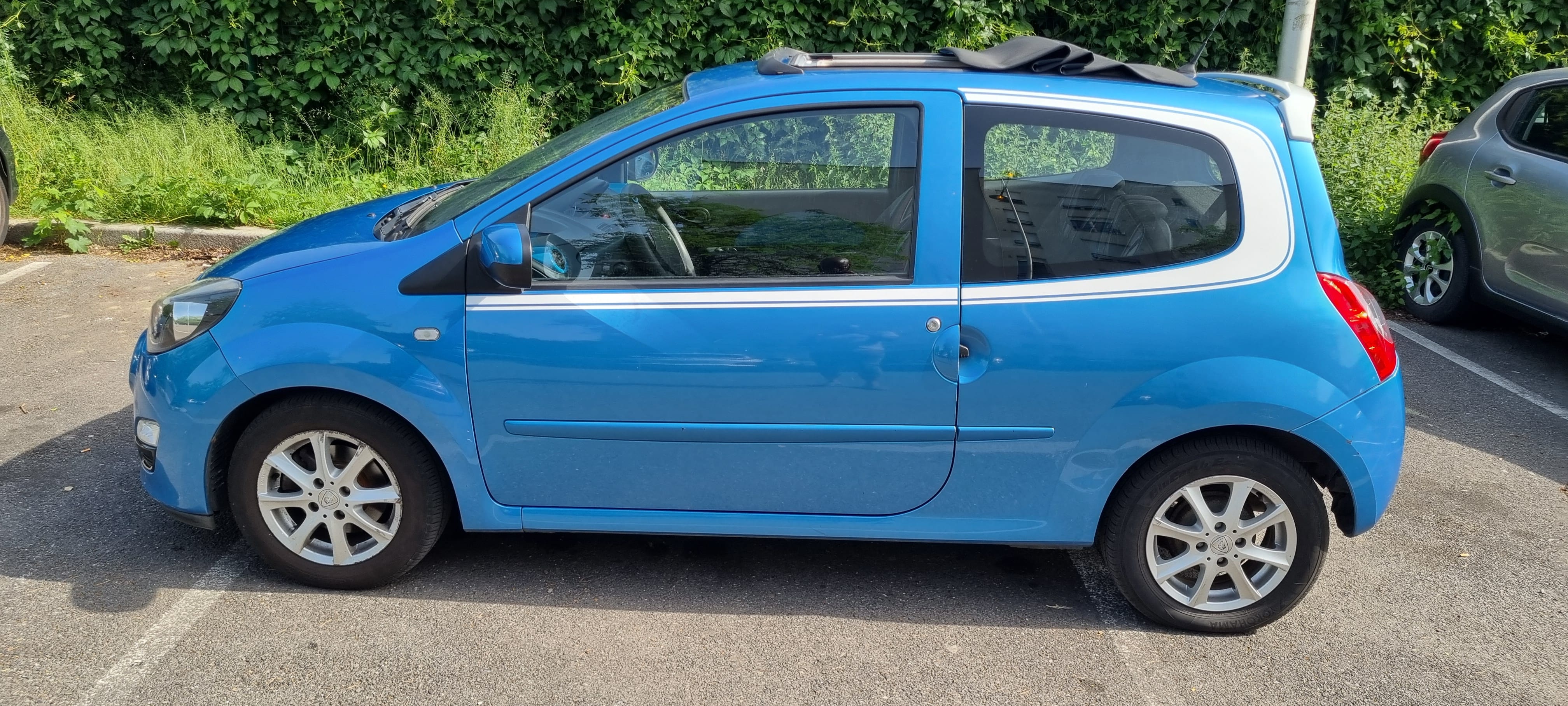Renault Twingo II 1,2 ESSENCE