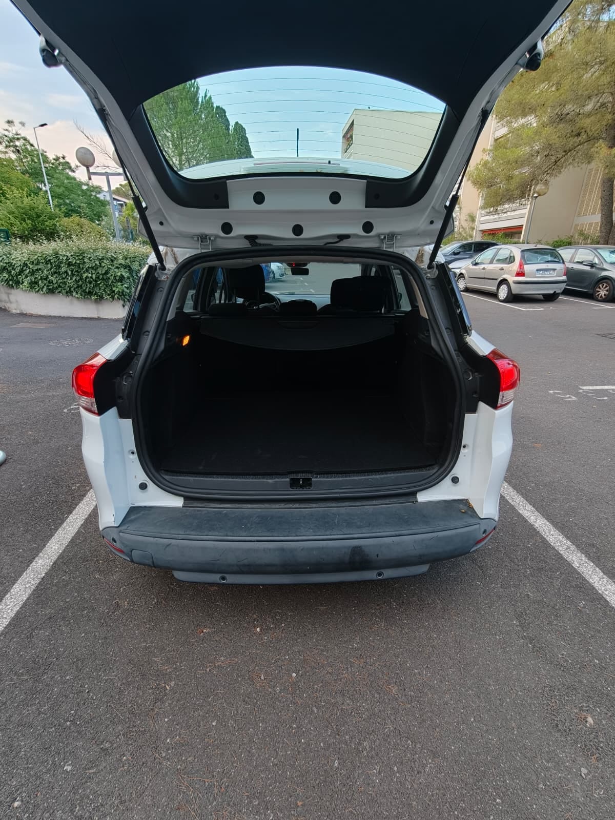 Renault Clio Estate avec Autoradio