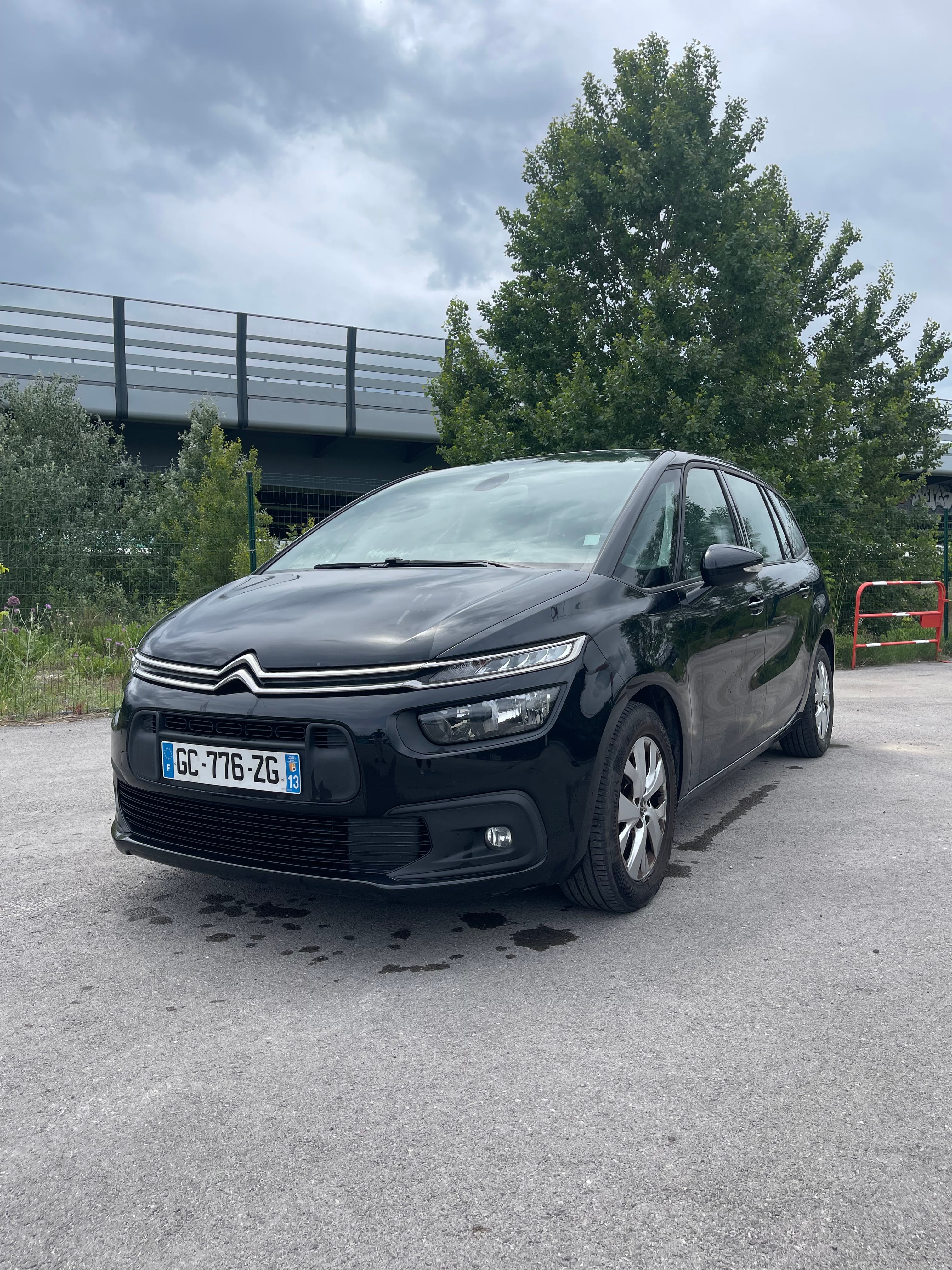 Citroen C4 Grand Spacetourer avec Climatisation