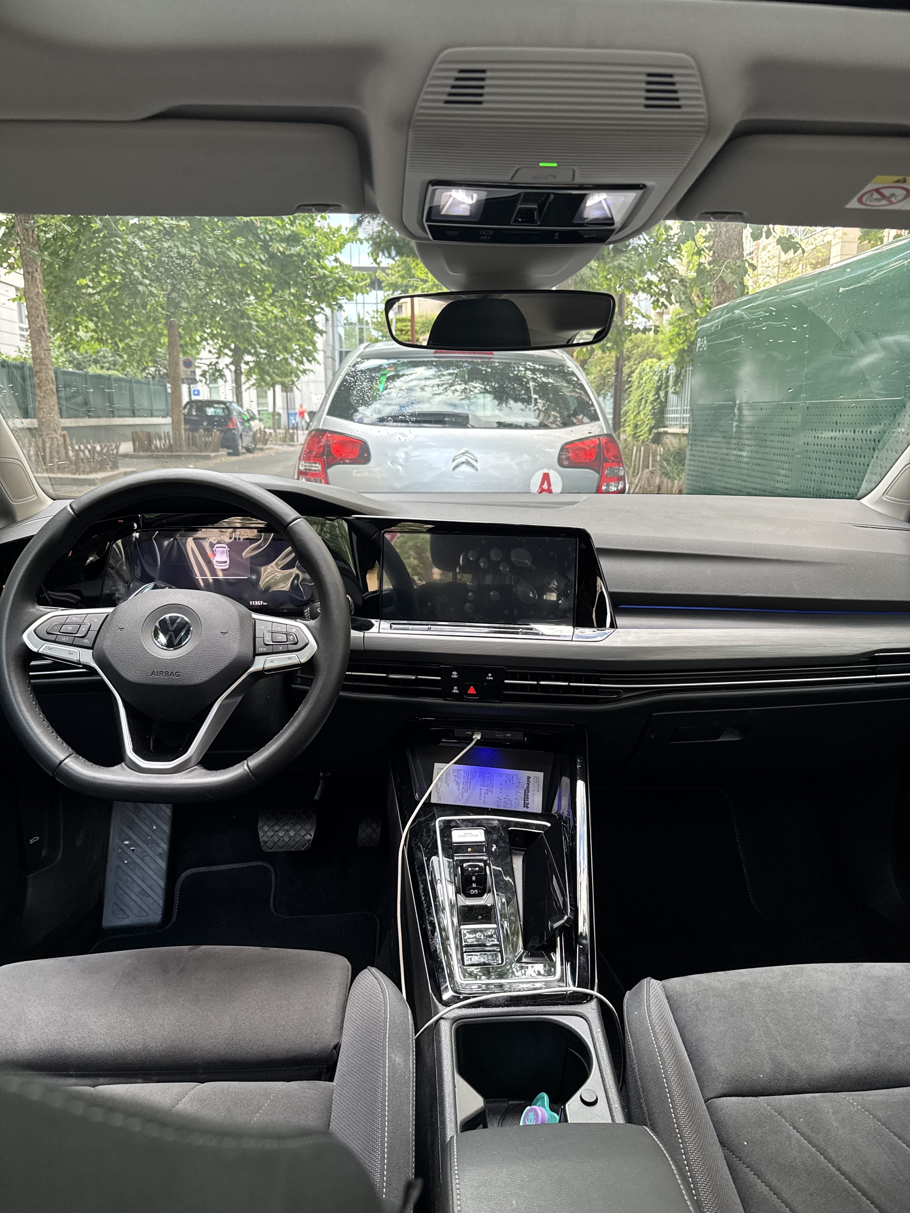 Volkswagen Golf avec GPS