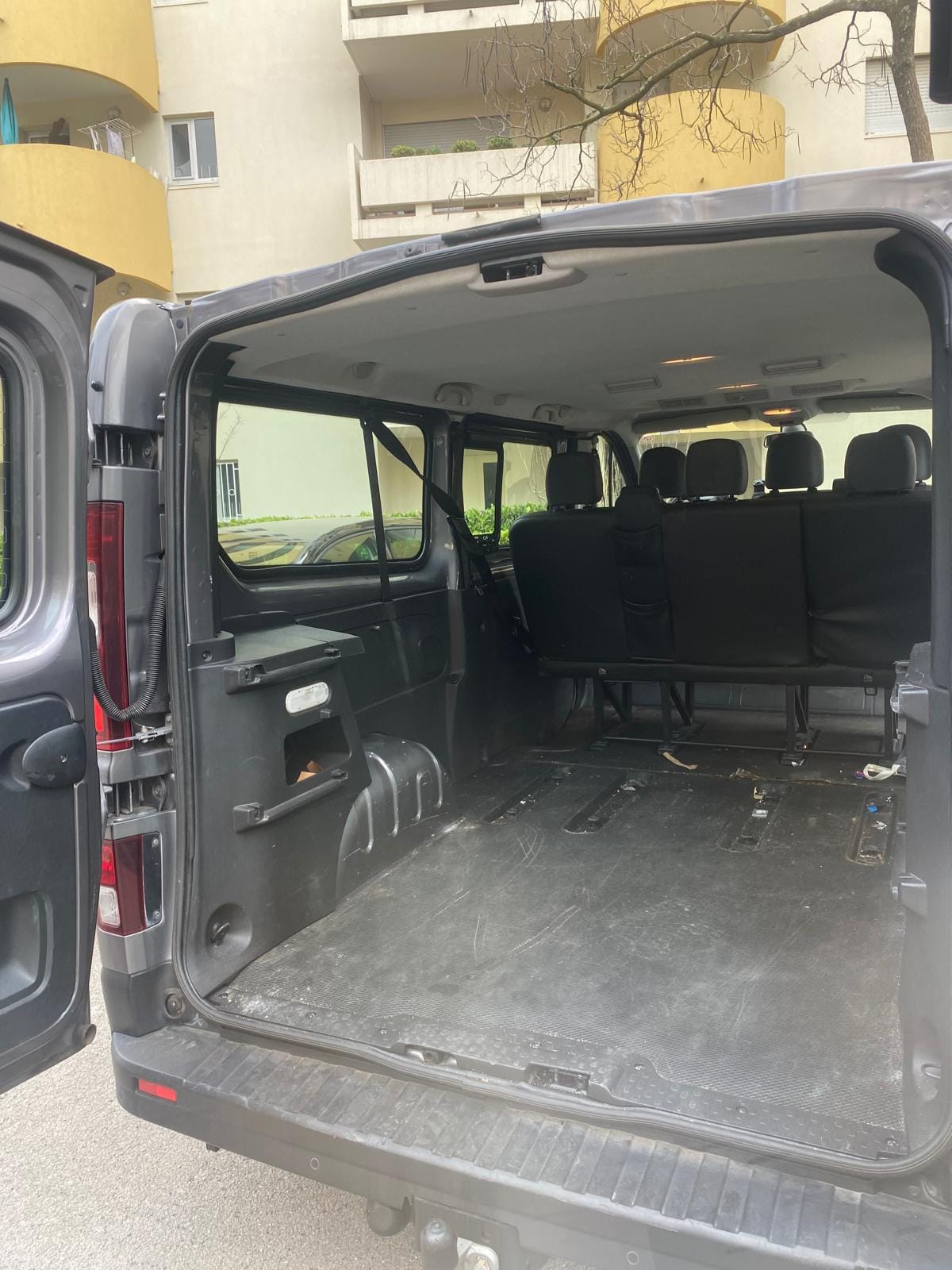 Nissan NV300 avec Régulateur de vitesse