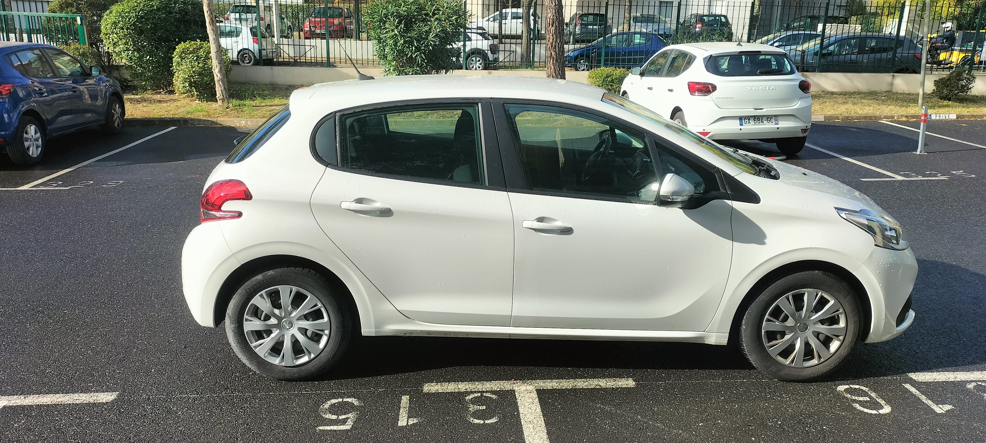 Peugeot 208 avec Android Auto