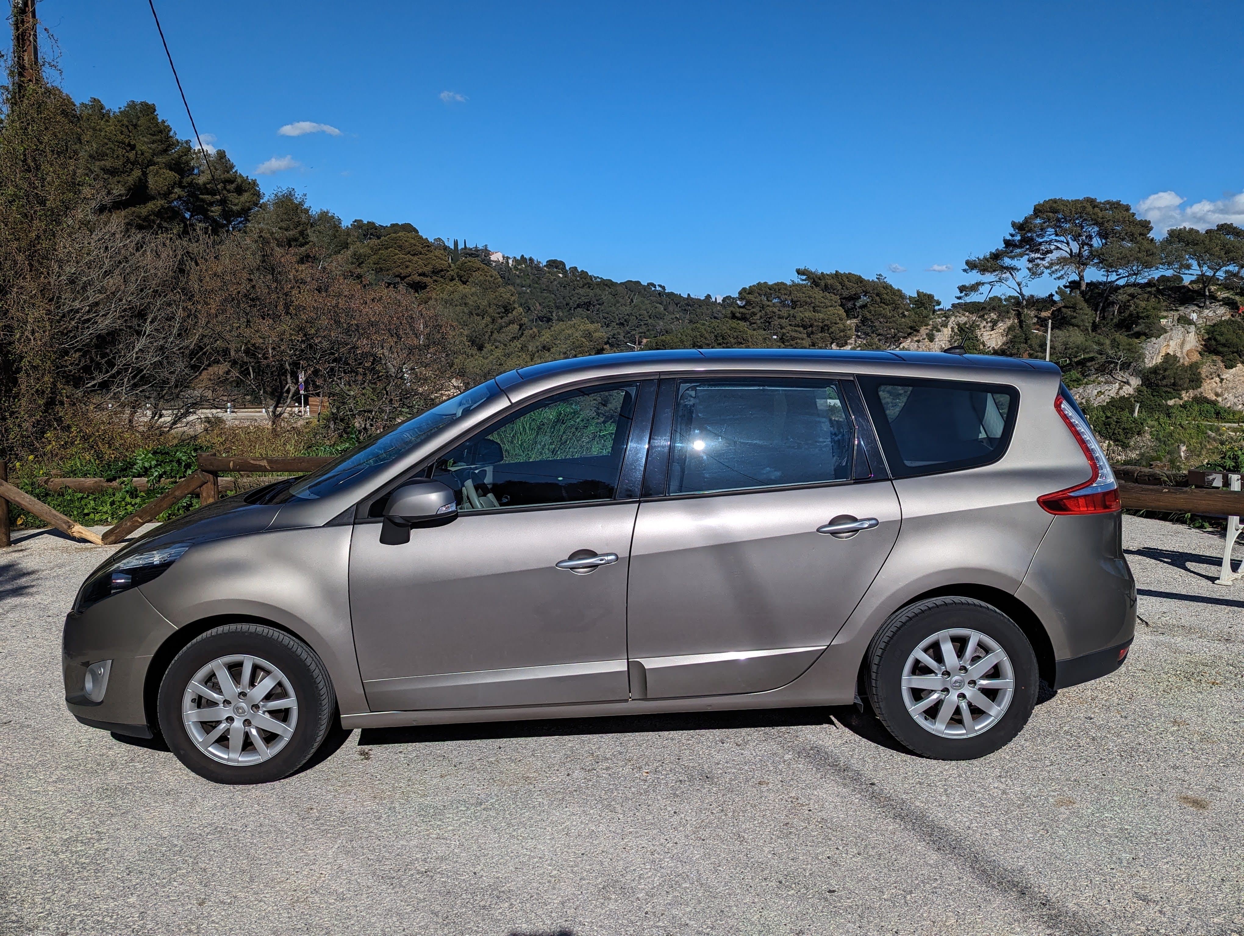Renault Grand Scenic Automatique avec Climatisation
