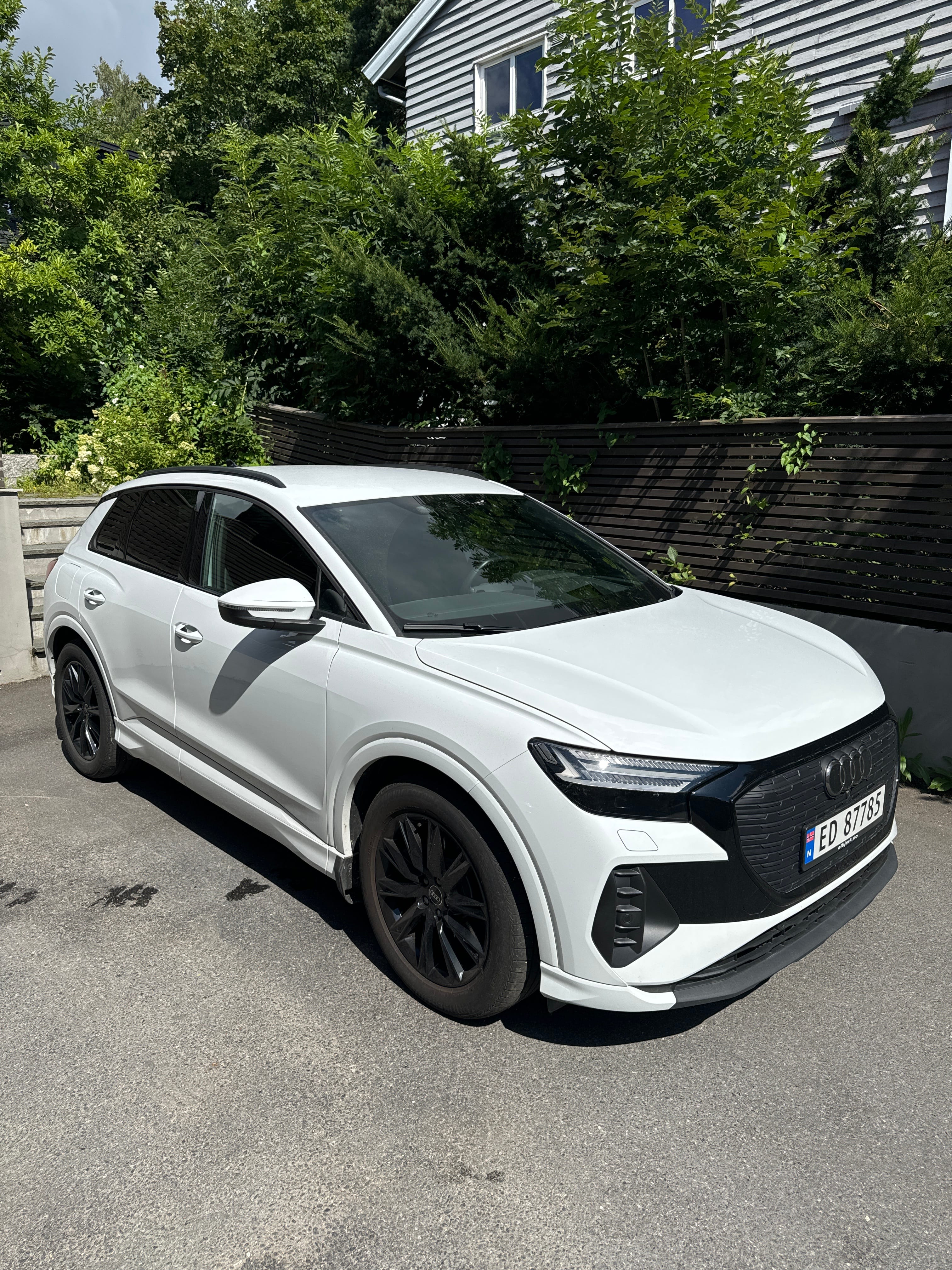 Audi Q4 50 e-tron quattro (AWD), 2022, Elektro, Automatik