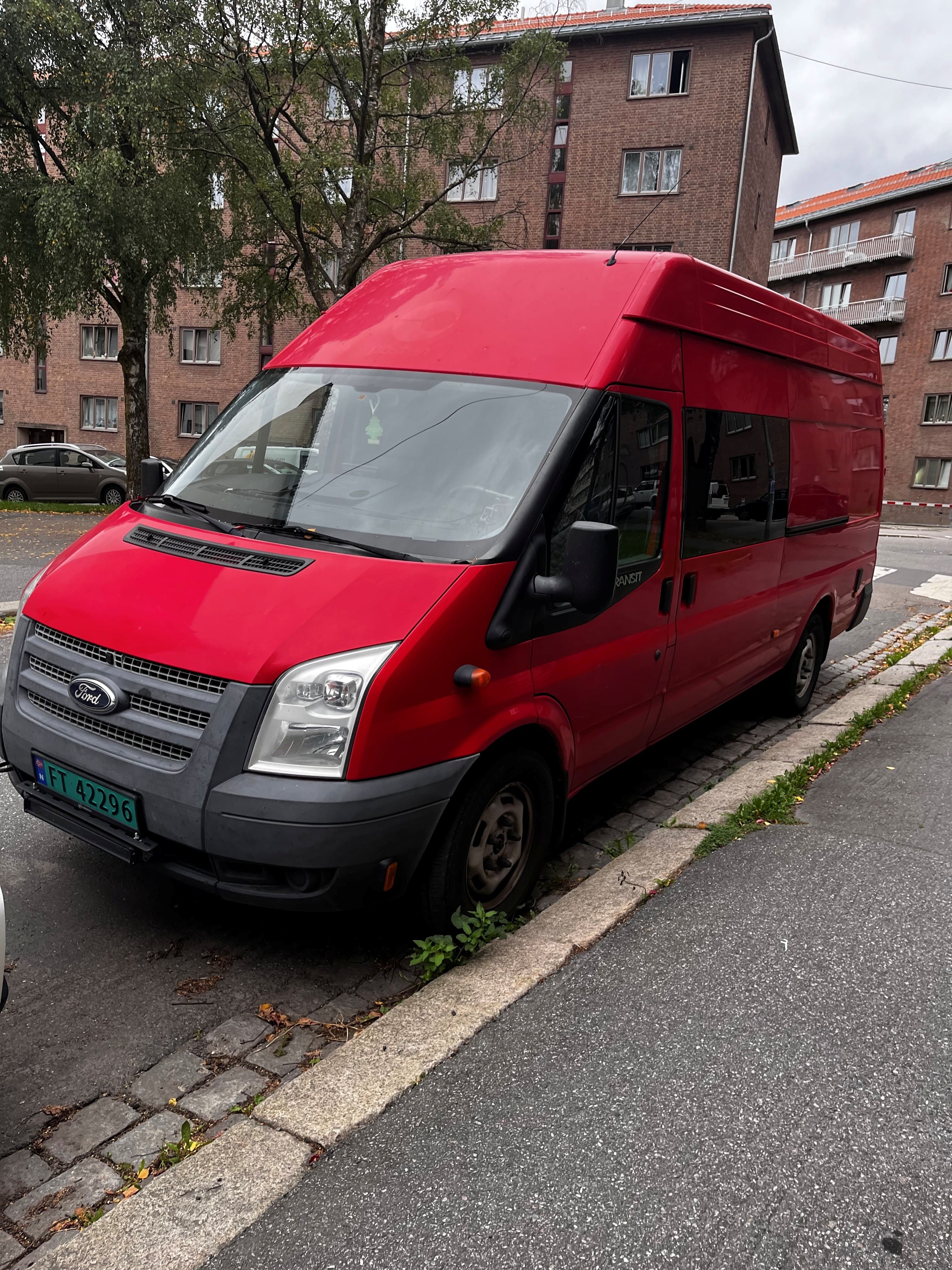 Ford Transit Camper 2,5 diesel med GPS