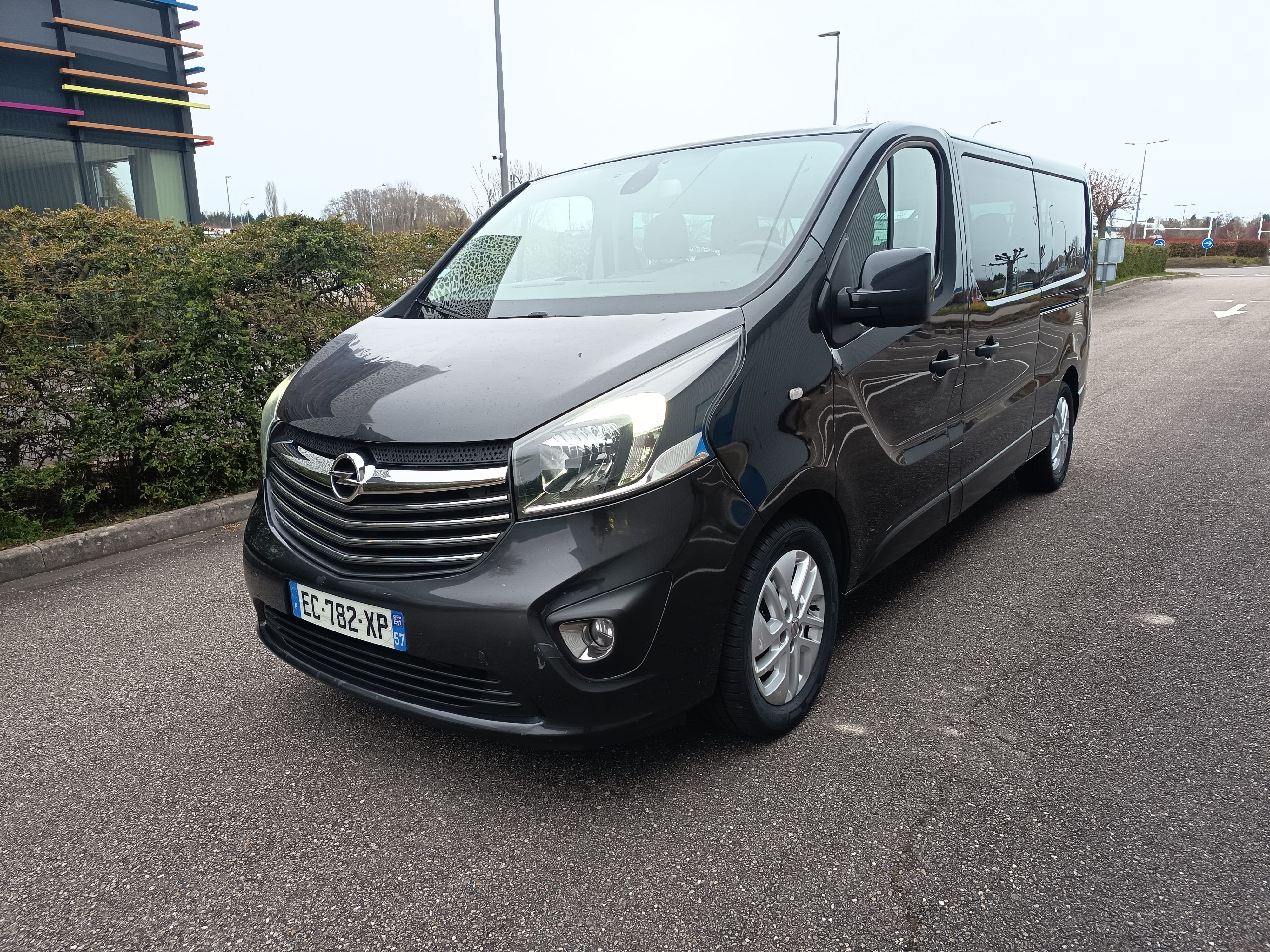 Opel Vivaro Combi MINIBUS, 2016, Diesel, 9 places et plus
