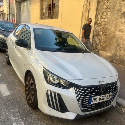 Peugeot 208 avec Caméra de recul