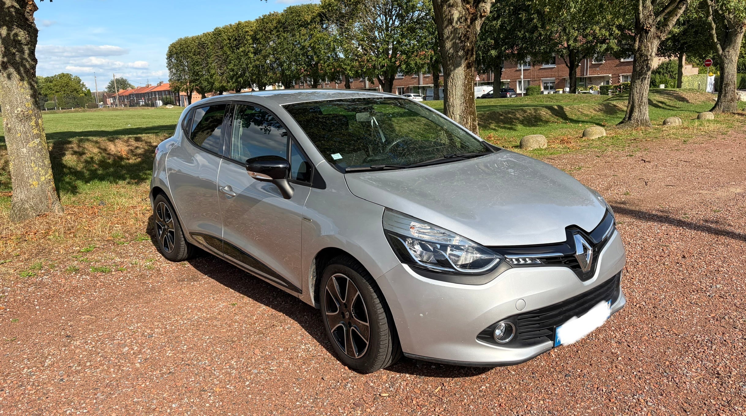 Renault Clio 0.9 TCE 90 ch LIMITED, 2016, Essence 95