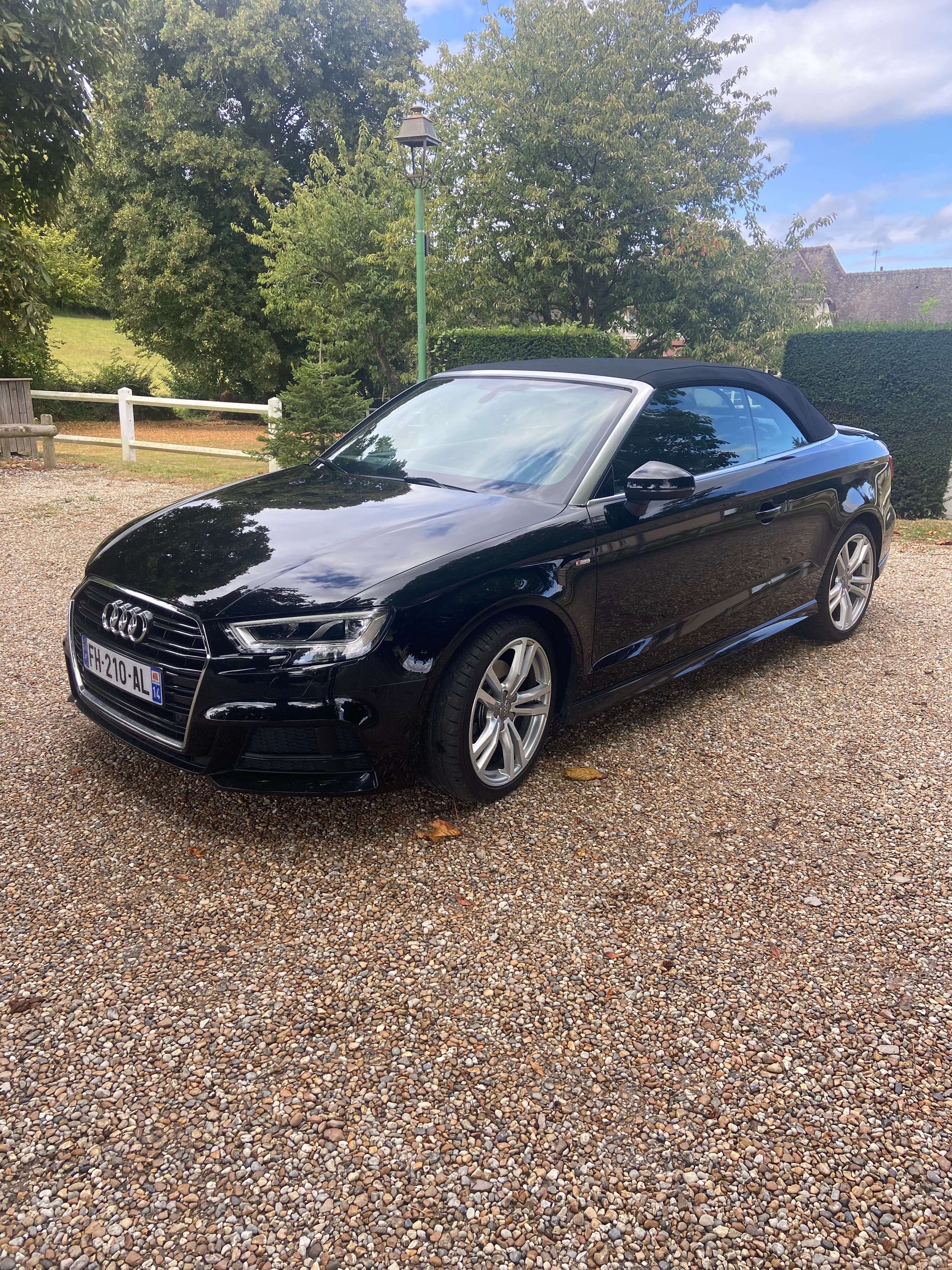 Audi A3 Cabriolet avec Entrée audio / iPod