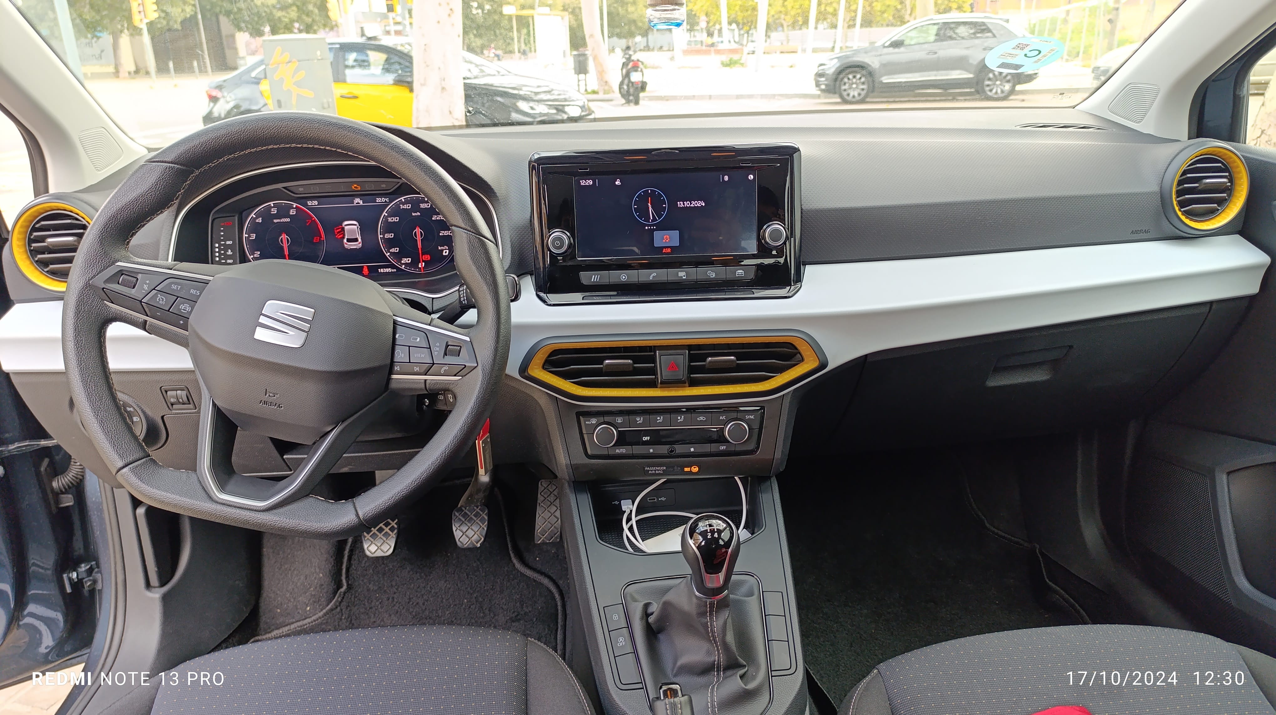 Seat Ibiza con Puertos de carga USB