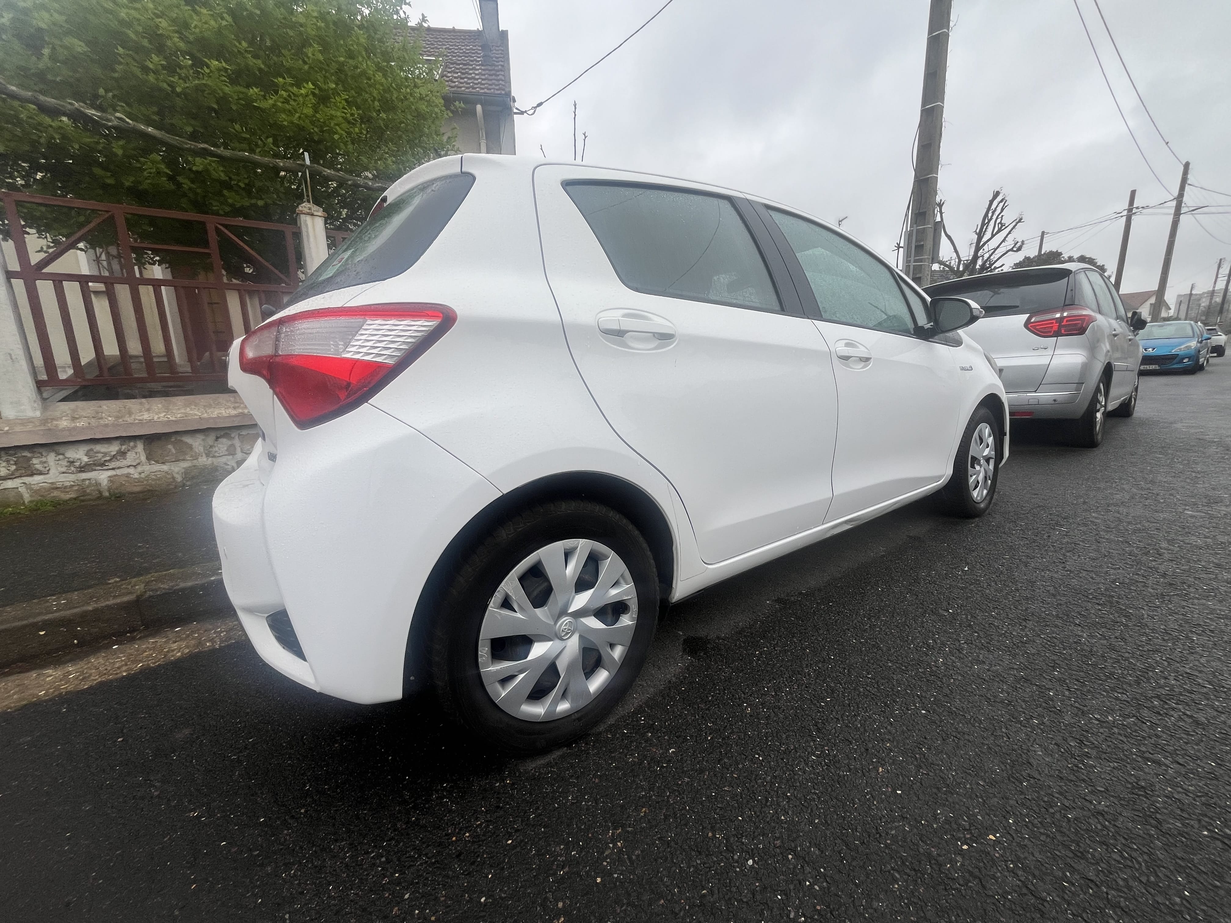 Toyota Yaris 5-Door L avec GPS