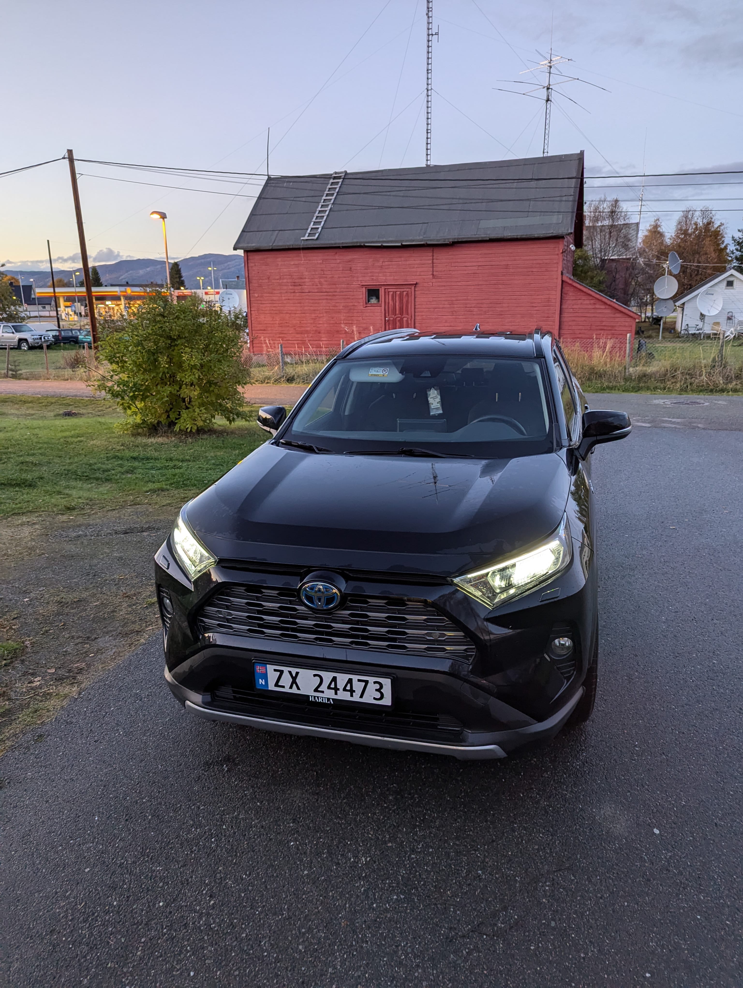 Toyota RAV 4 Hybrid med GPS