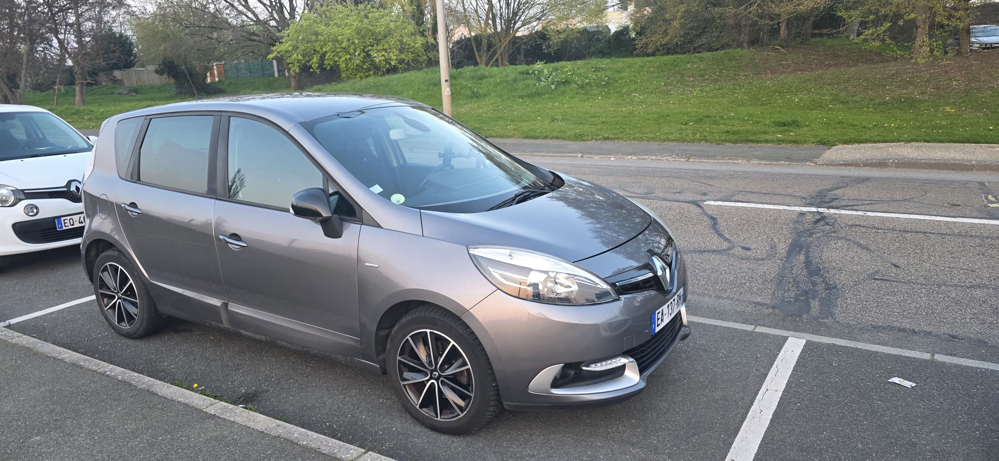 Renault Scenic 1.5 DCI avec Climatisation