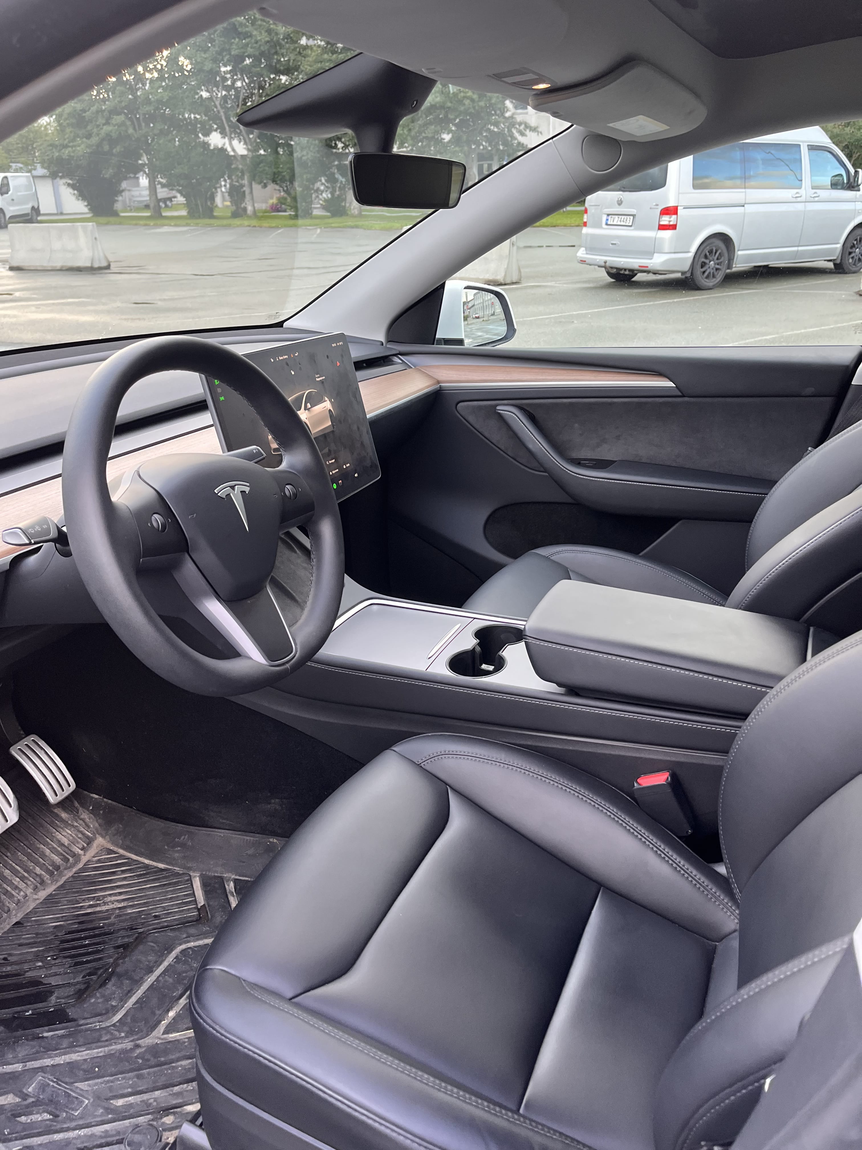 Tesla Model Y Performance med Cruisekontroll