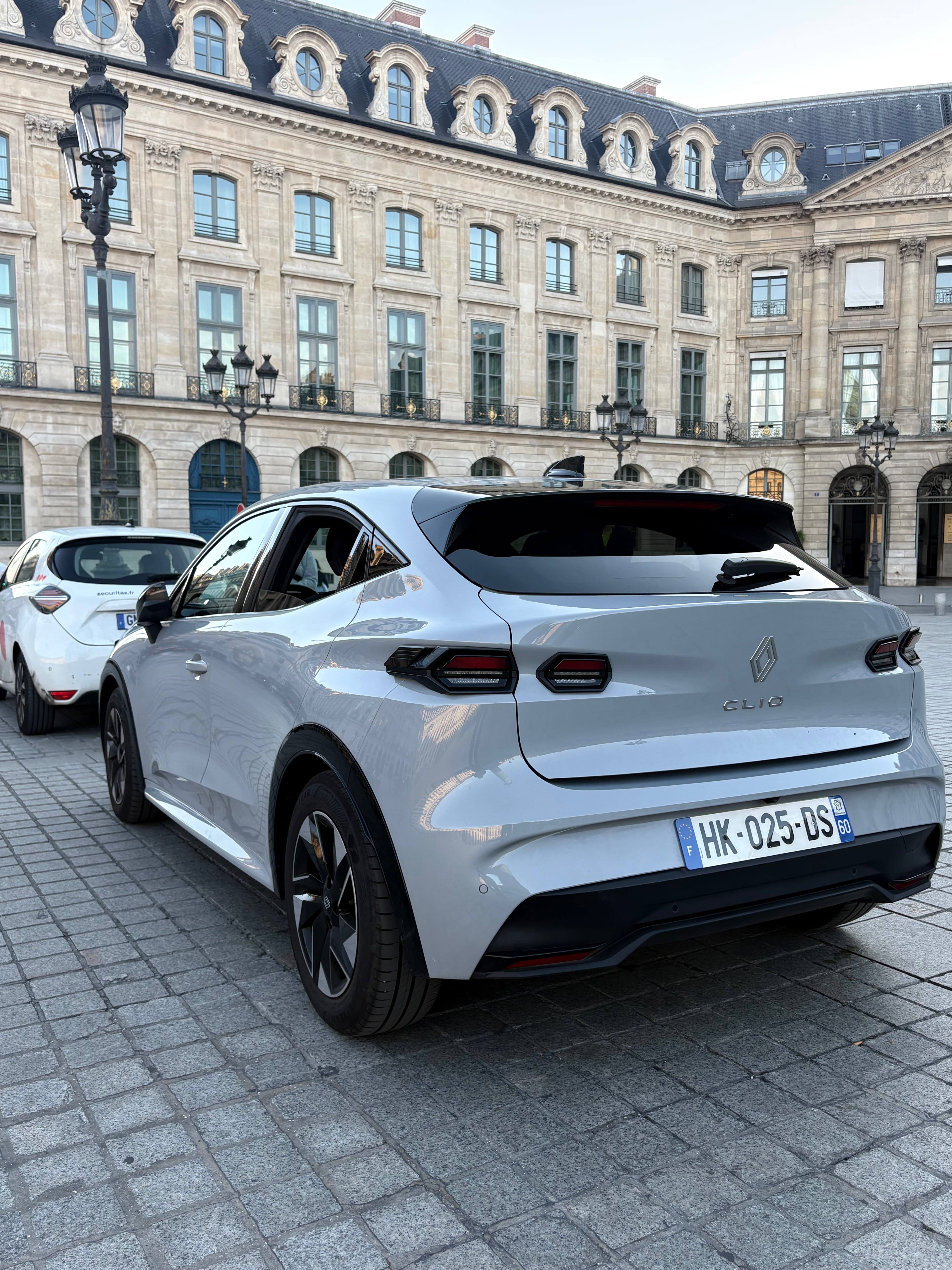 Renault Clio E-tech, 2026, Essence 98, automatique