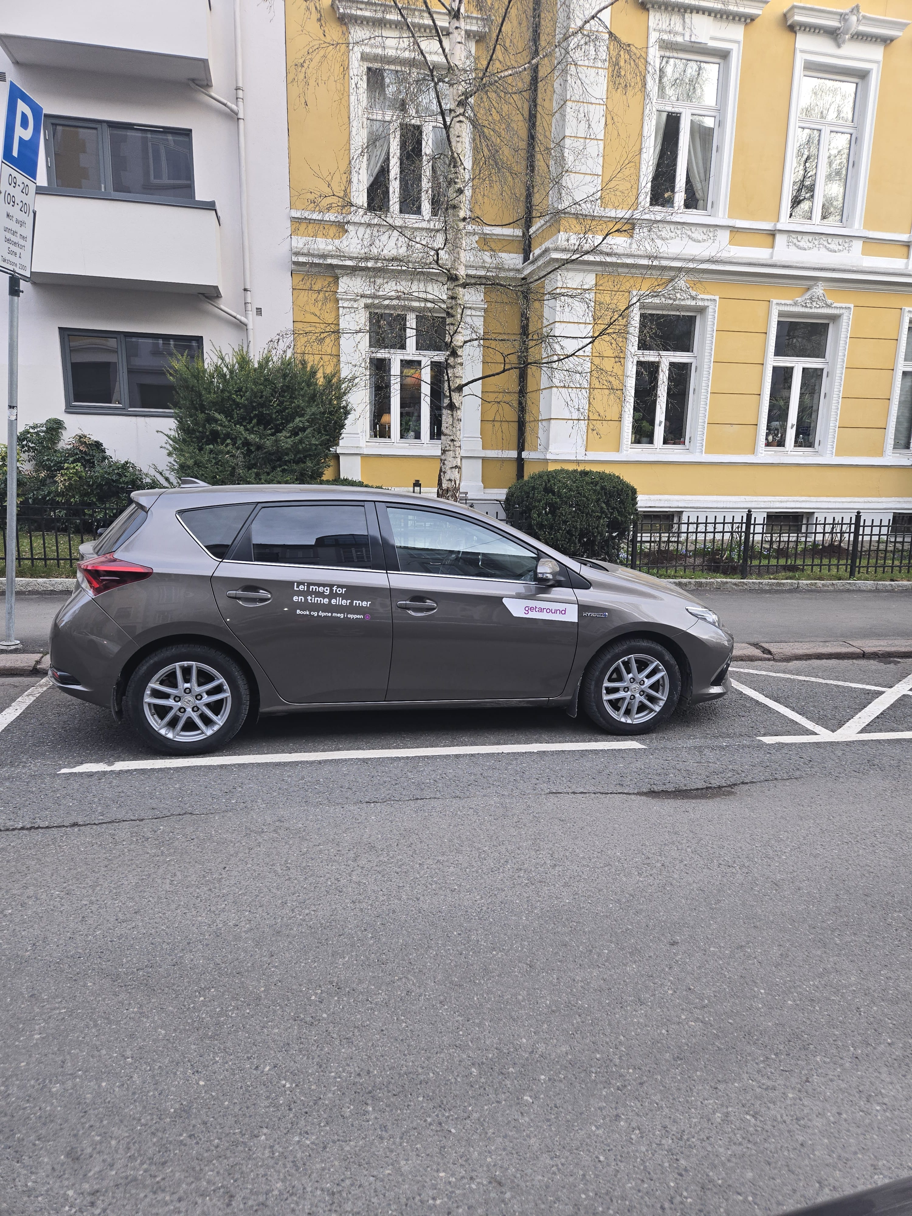 Toyota Auris 1,8 Automat, Bensin, Drivstoffvennlig, inkl Beboerkort sone med Aircondition