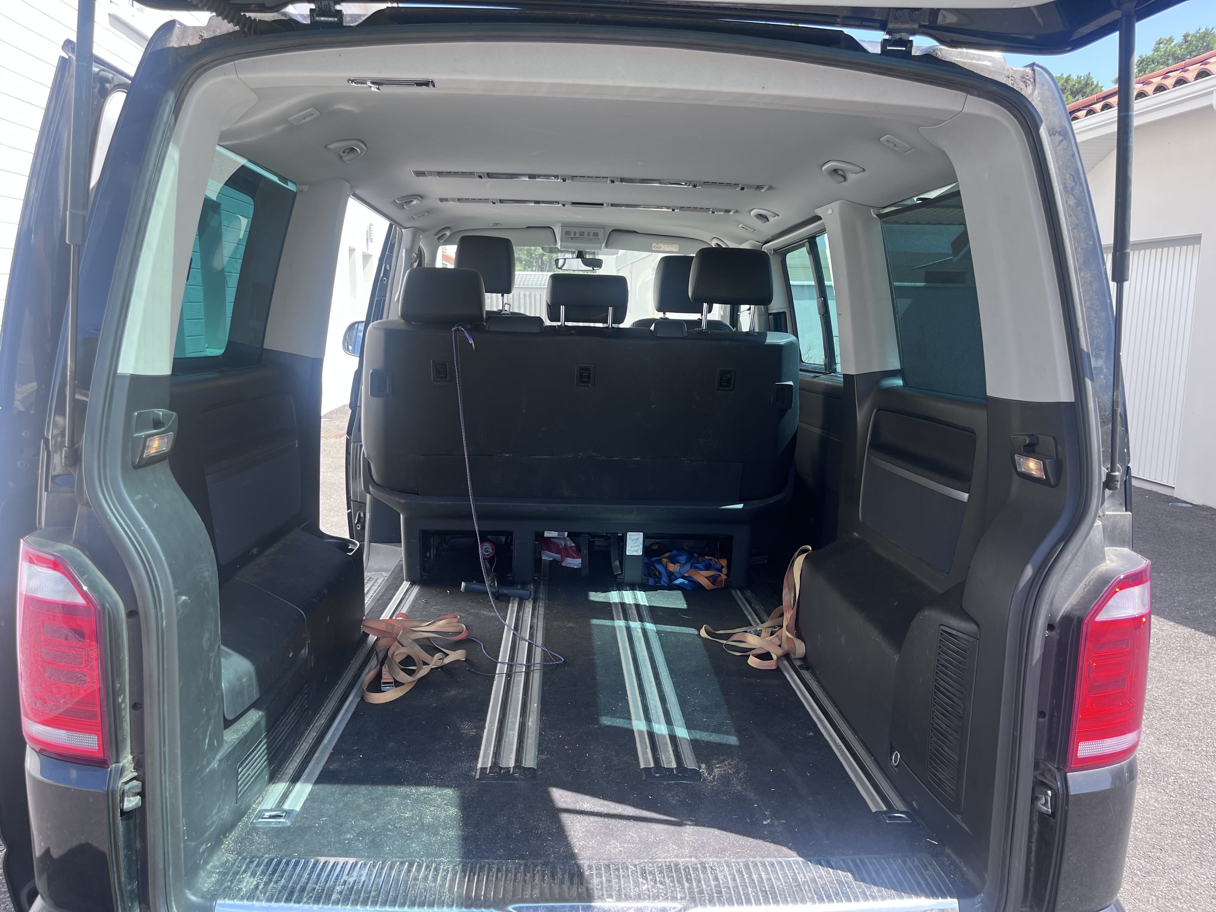 Volkswagen Multivan avec Pneus neige