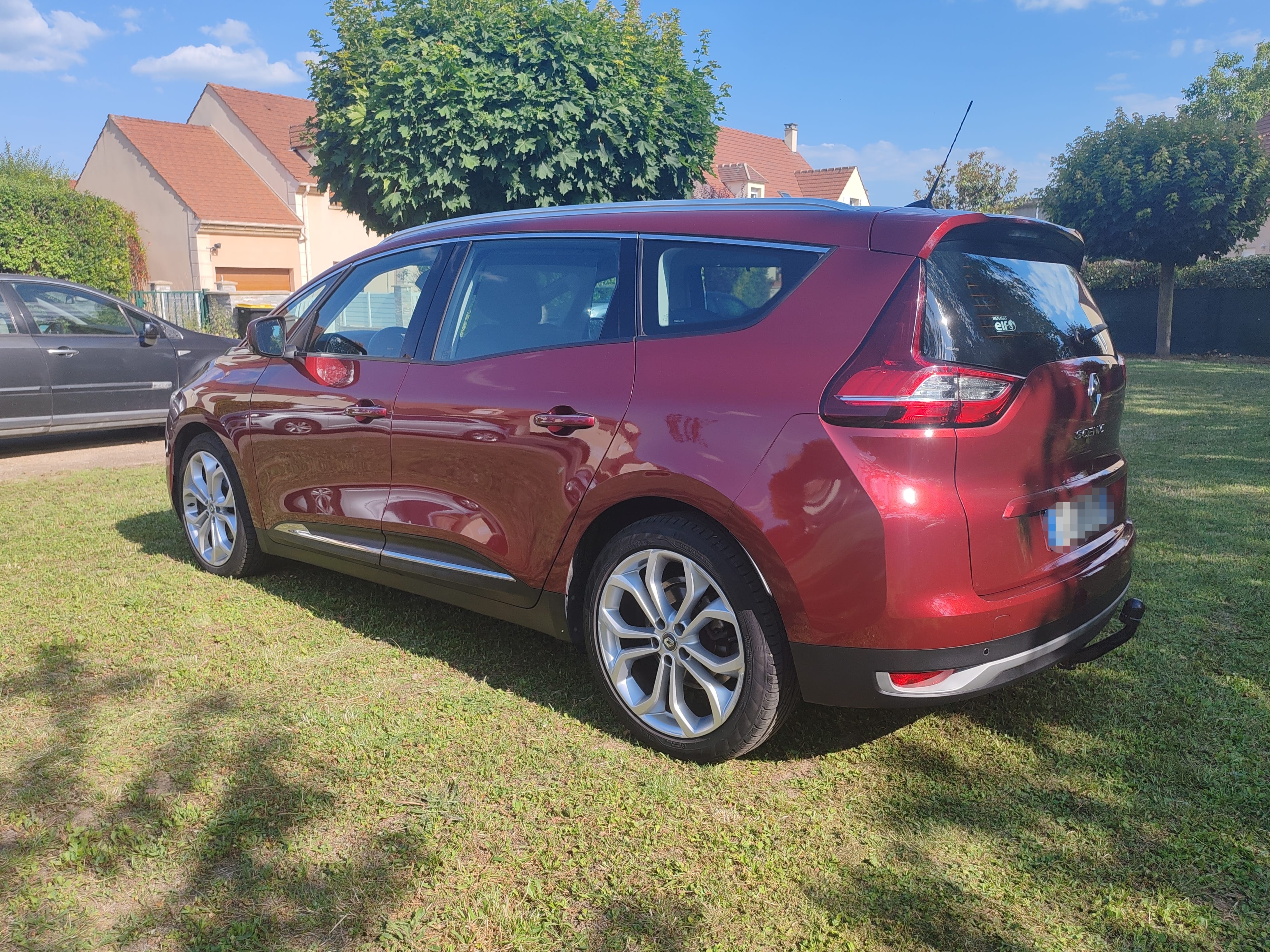 Renault Grand Scenic avec GPS
