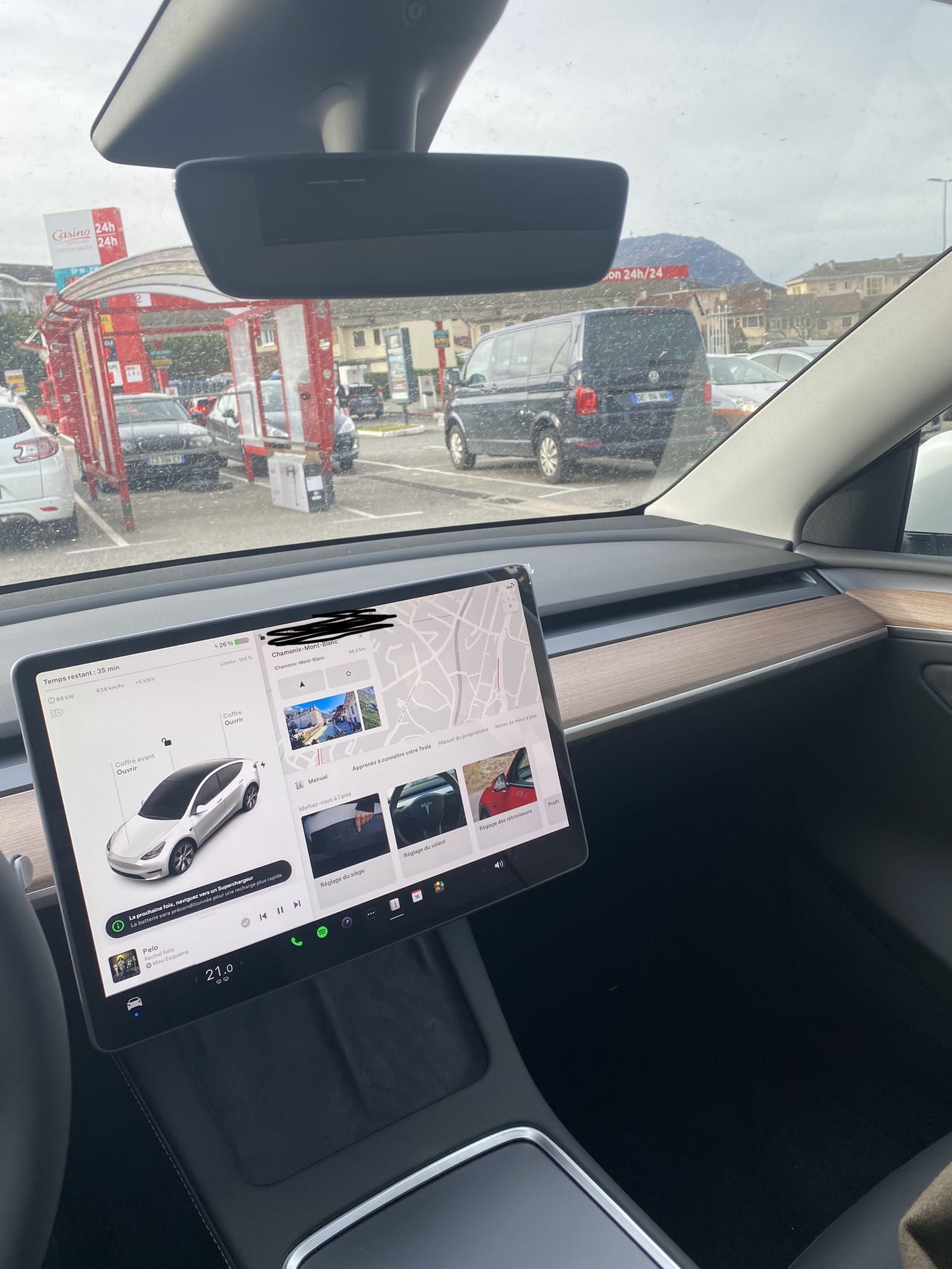 Tesla Model Y avec Régulateur de vitesse