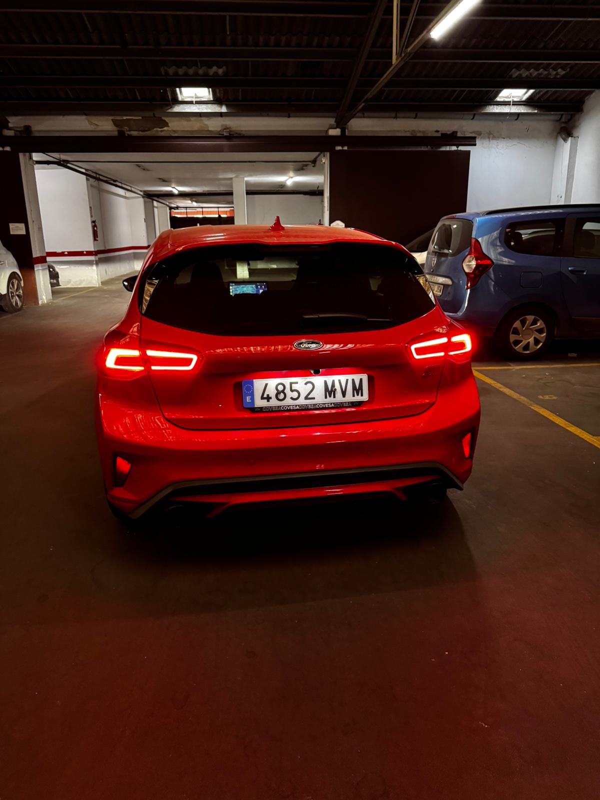 Ford Focus ST avec Climatisation